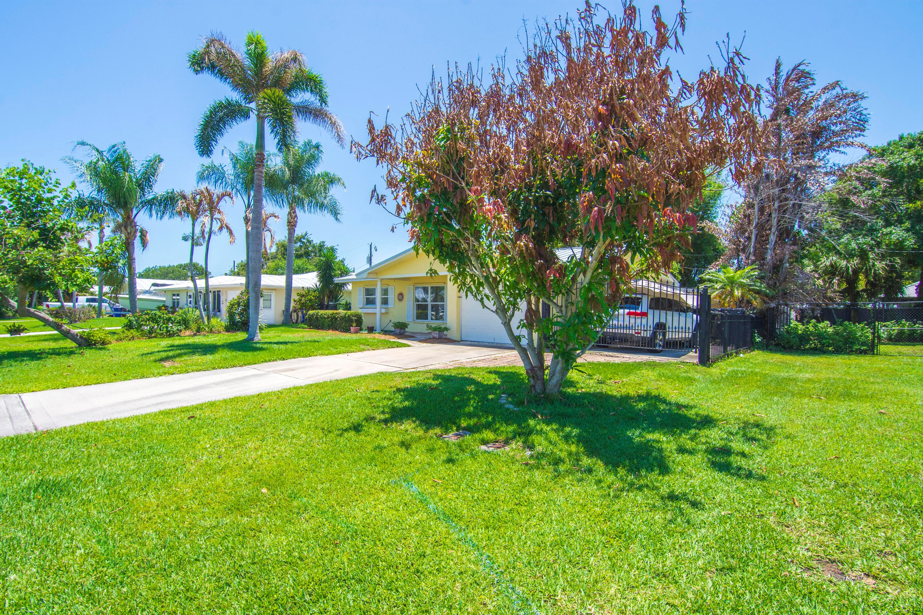 475 19th Place, Vero Beach, FL 32960 — photo 3 of 31