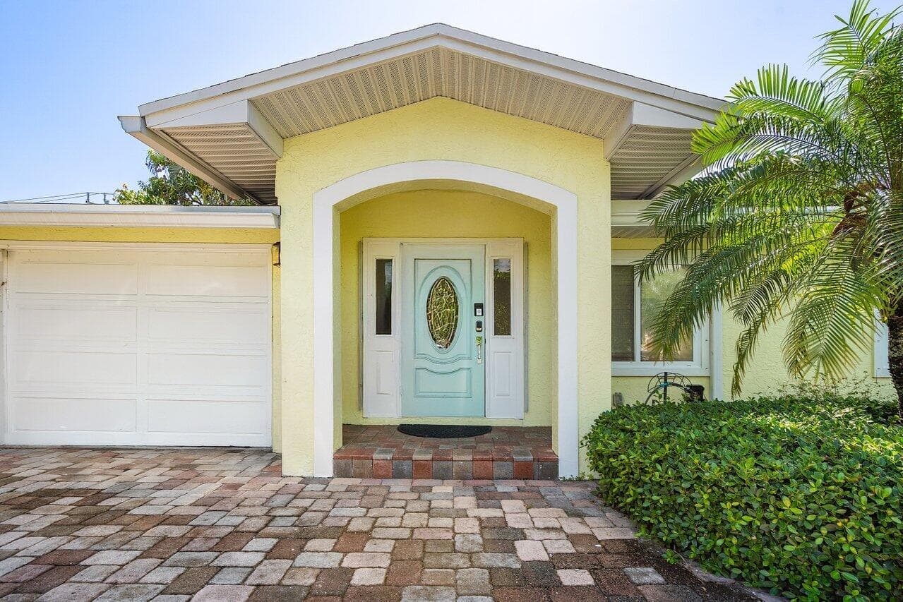 671 Lindell Boulevard, Delray Beach, FL 33444 — photo 3 of 54