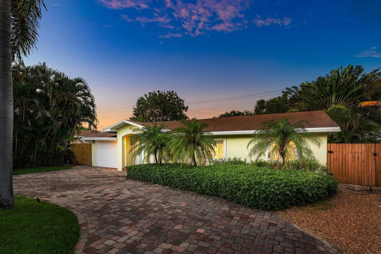 671 Lindell Boulevard, Delray Beach, FL 33444 — photo 47 of 54