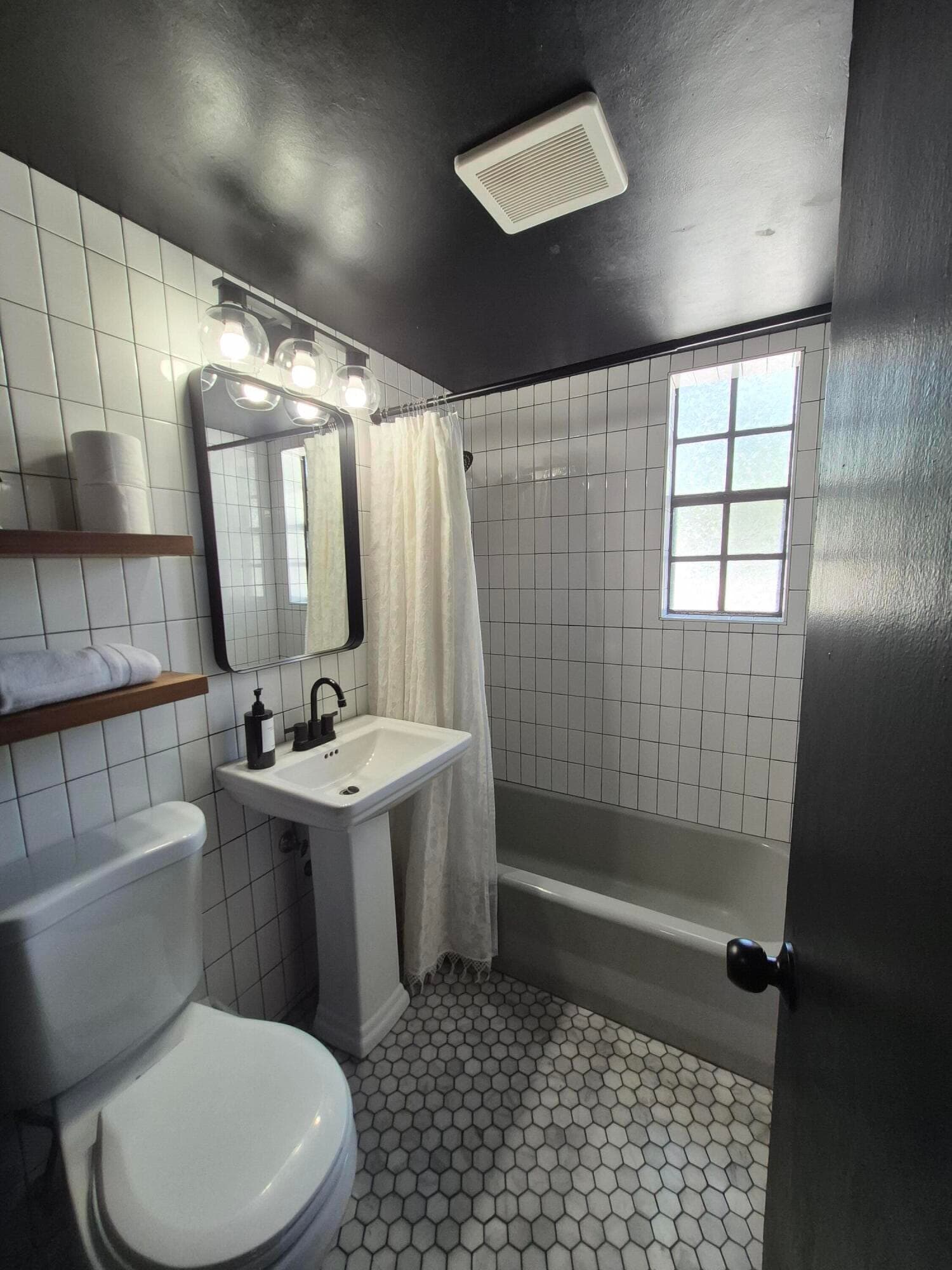 1007 SE 2nd Court 8, Fort Lauderdale, FL 33301 — photo 7 of 8