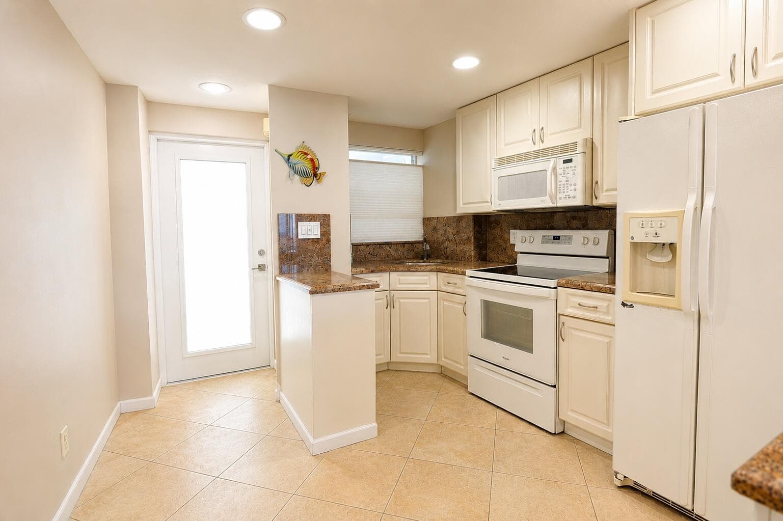 710 N Ocean Boulevard 1107, Pompano Beach, FL 33062 — photo 8 of 42