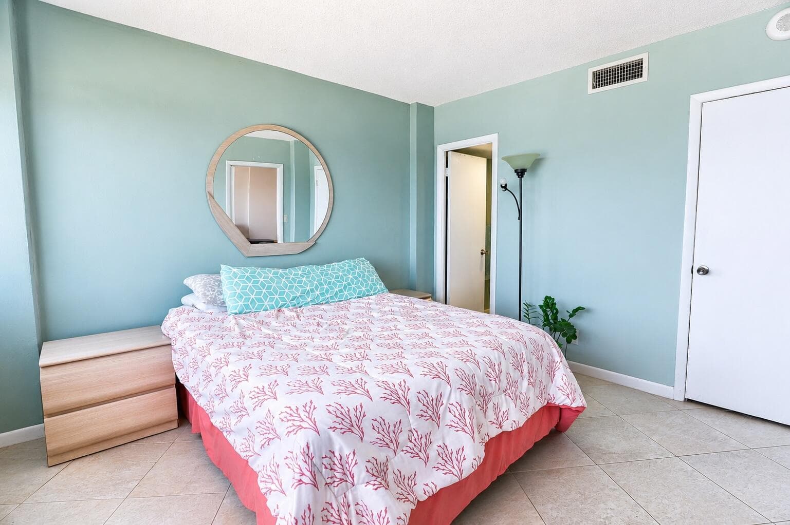 710 N Ocean Boulevard 1107, Pompano Beach, FL 33062 — photo 17 of 42