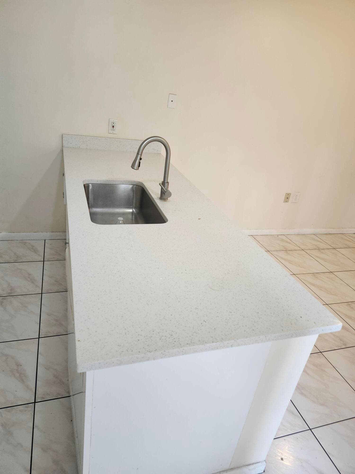 1612 16th Way 1612, West Palm Beach, FL 33407 — photo 4 of 12