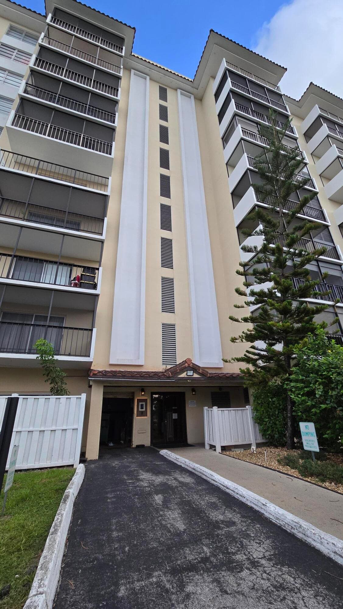 4164 Inverrary Drive 601, Lauderhill, FL 33319 — photo