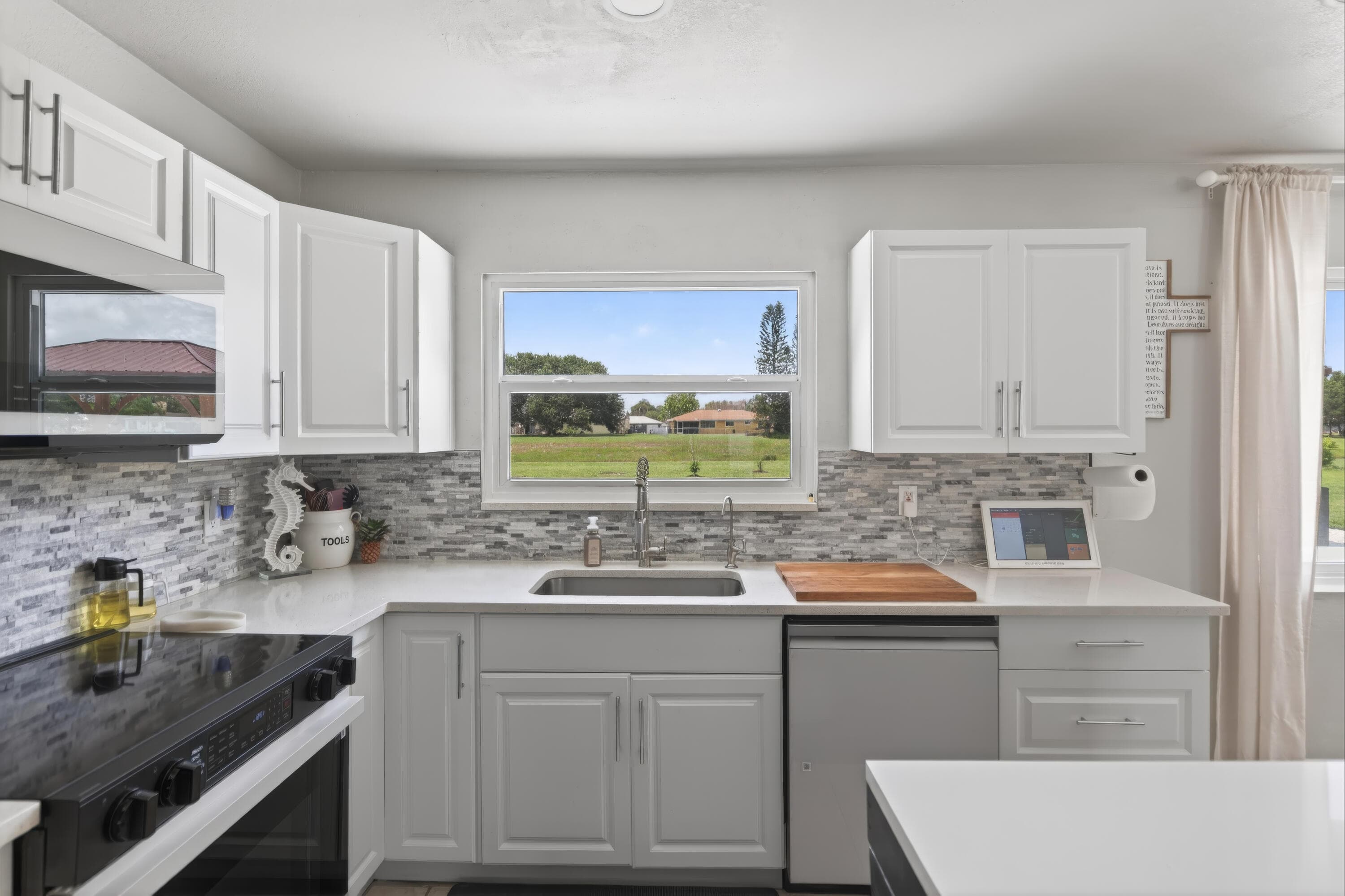 264 SW Cherryhill Road, Port St. Lucie, FL 34953 — photo 14 of 44