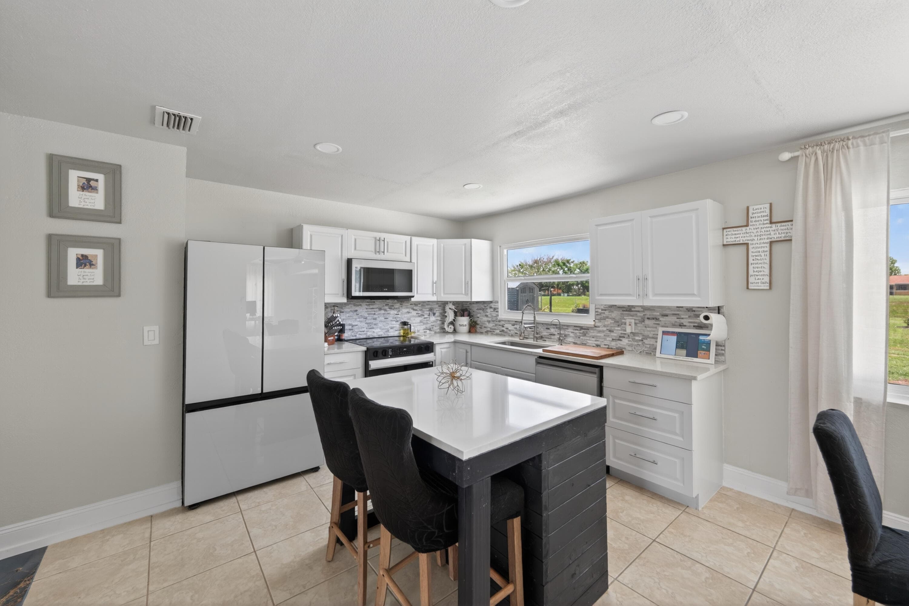 264 SW Cherryhill Road, Port St. Lucie, FL 34953 — photo 11 of 44