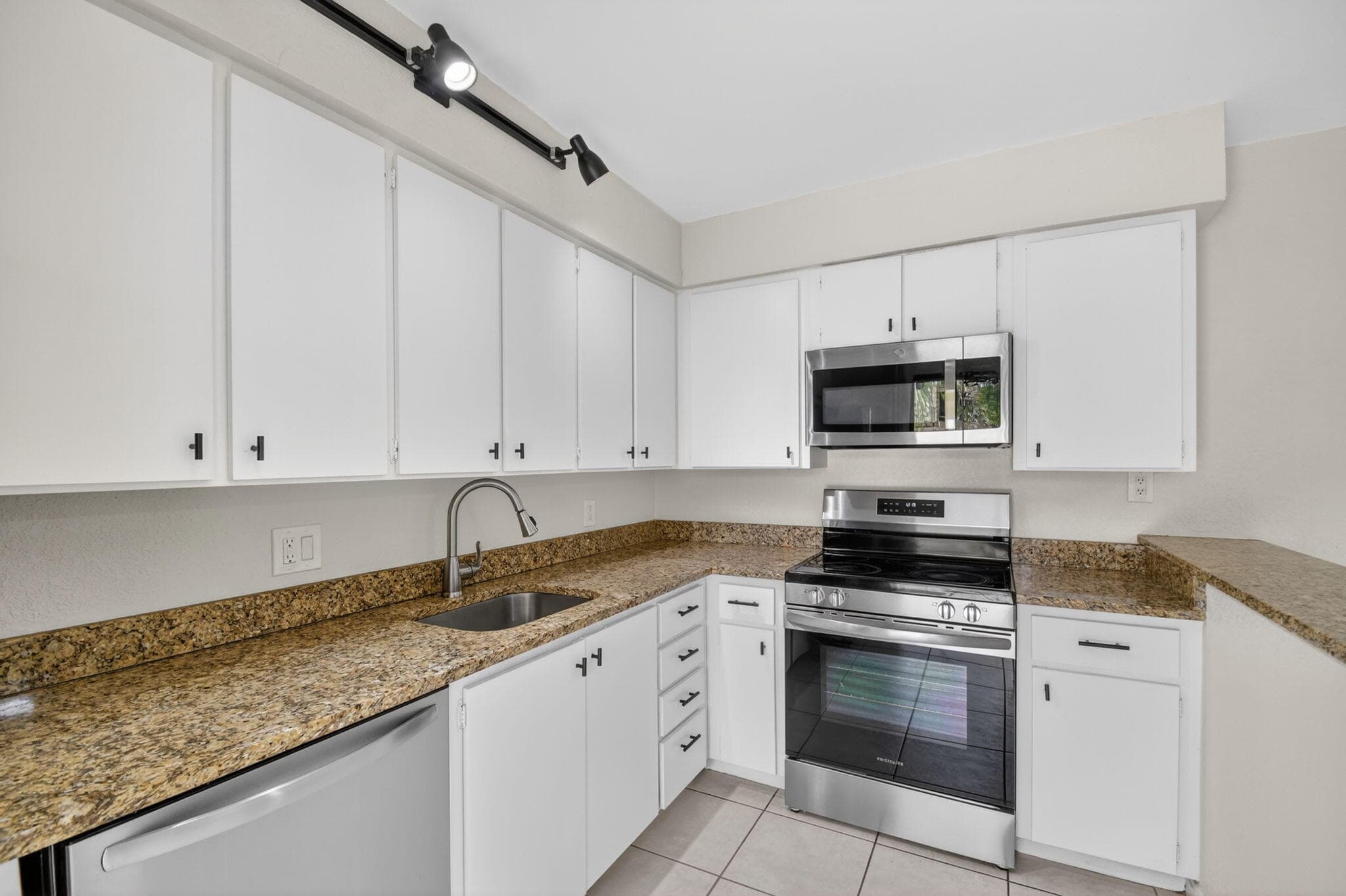 904 9th Court, Palm Beach Gardens, FL 33410 — photo 33 of 33