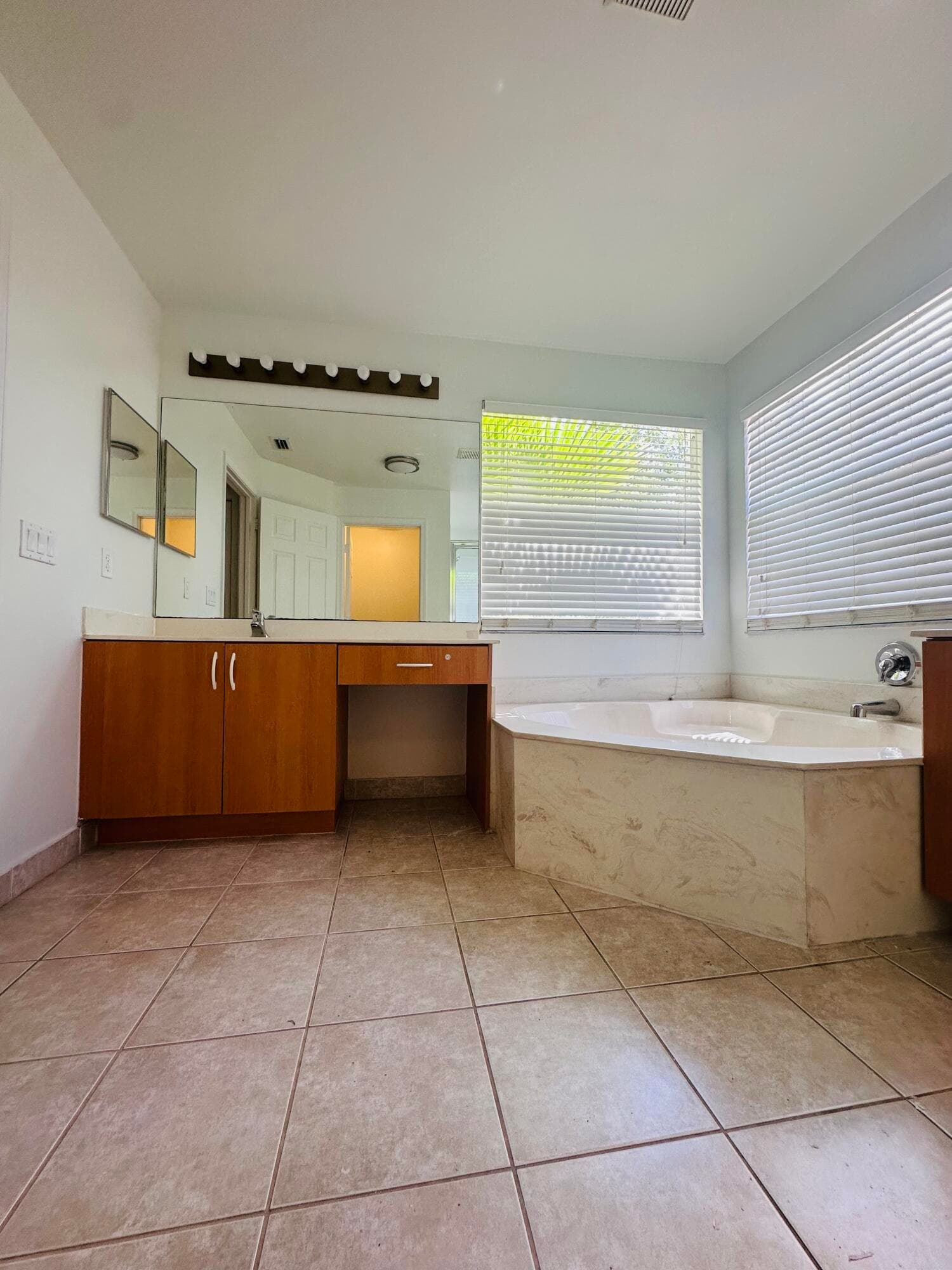771 Perdido Heights Drive, West Palm Beach, FL 33413 — photo 10 of 13