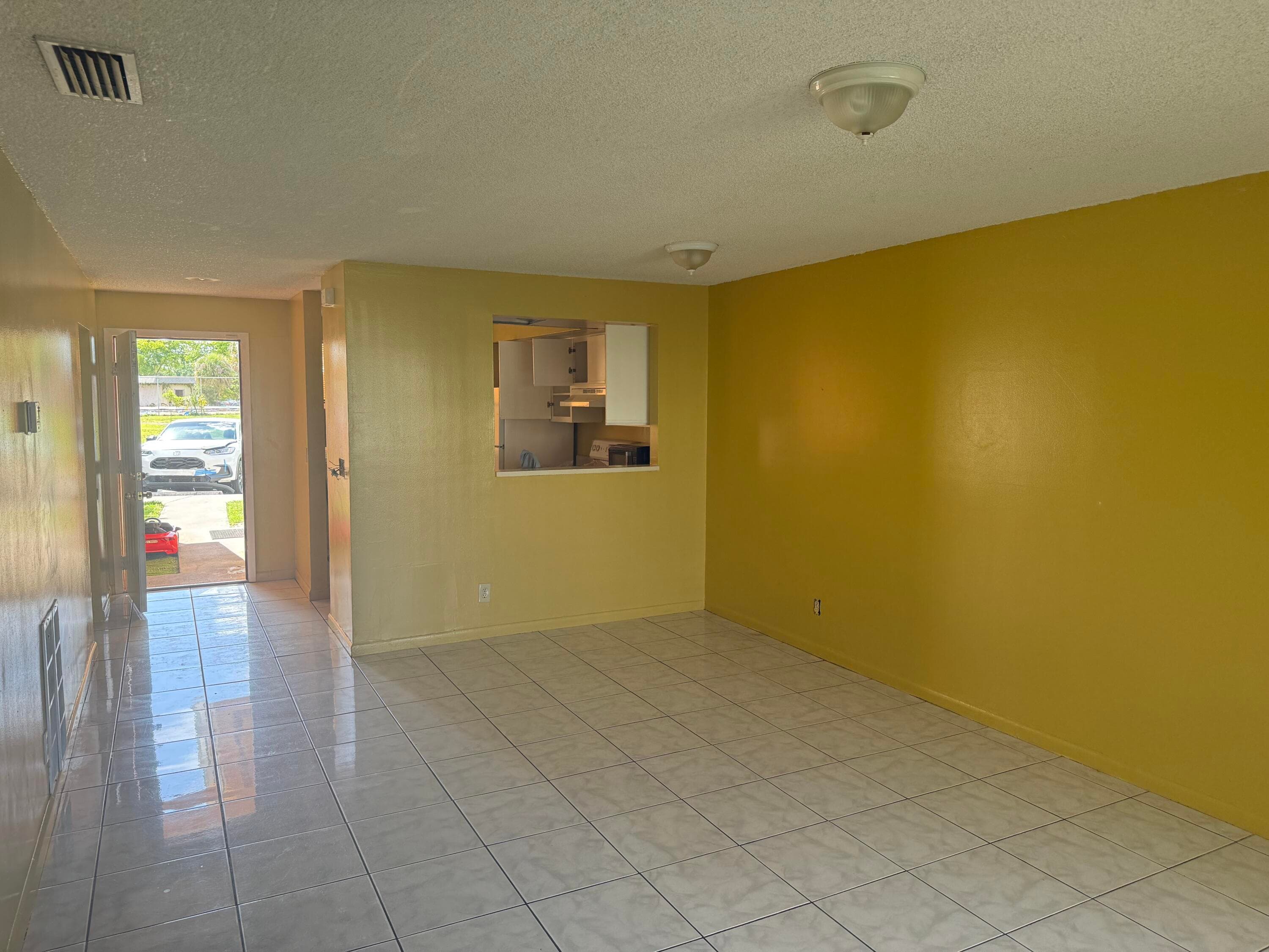 2511 NW 56th Avenue 111, Lauderhill, FL 33313 — photo 6 of 11