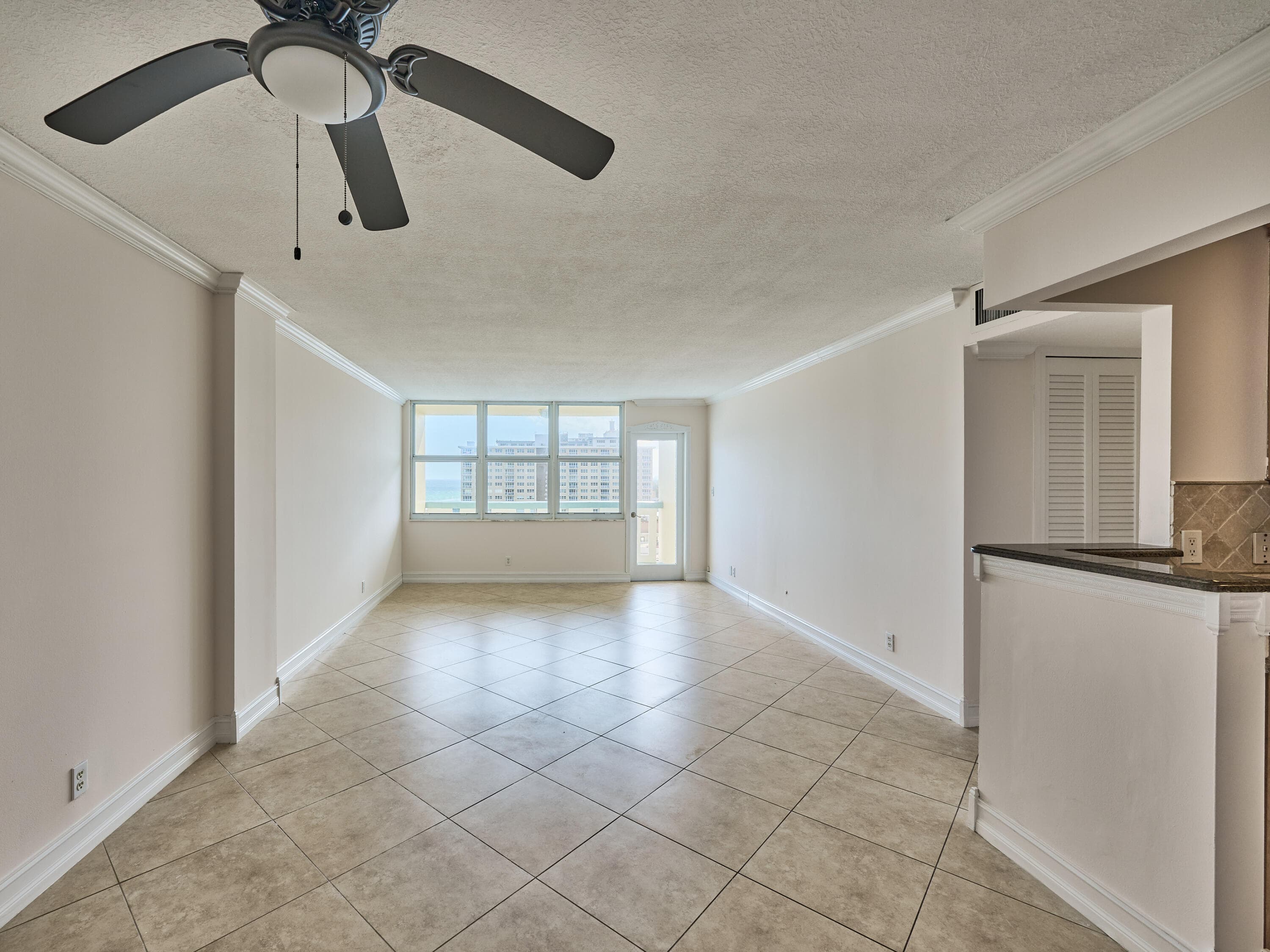 305 N Pompano Beach Boulevard 1204, Pompano Beach, FL 33062 — photo 4 of 44