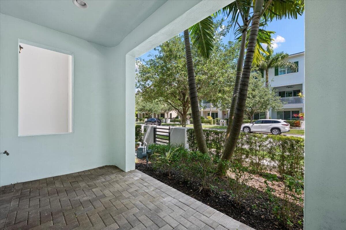 5210 Beckman Terrace, Palm Beach Gardens, FL 33418 — photo 19 of 31