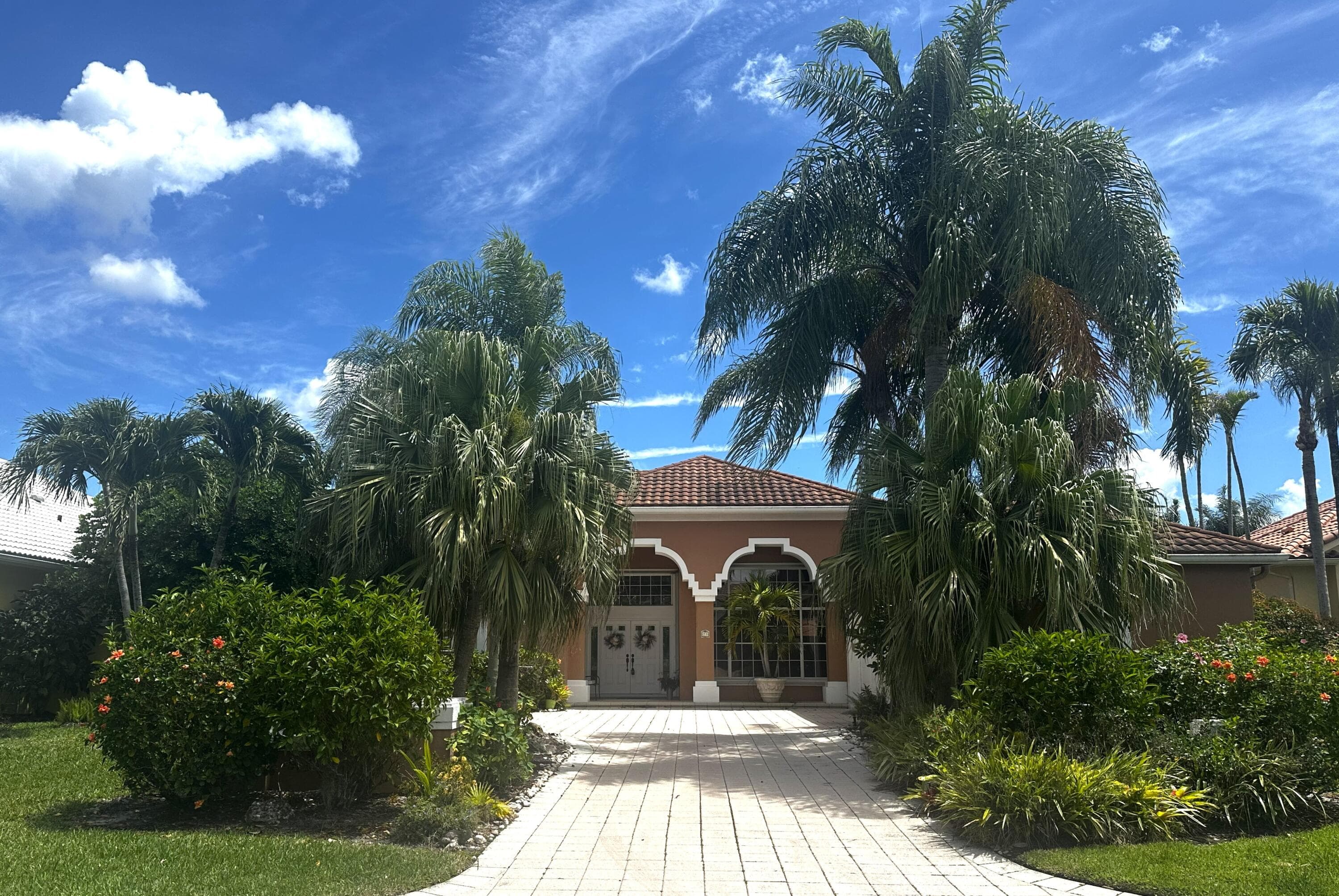 71 Cayman Place, Palm Beach Gardens, FL 33418 — photo 1 of 48