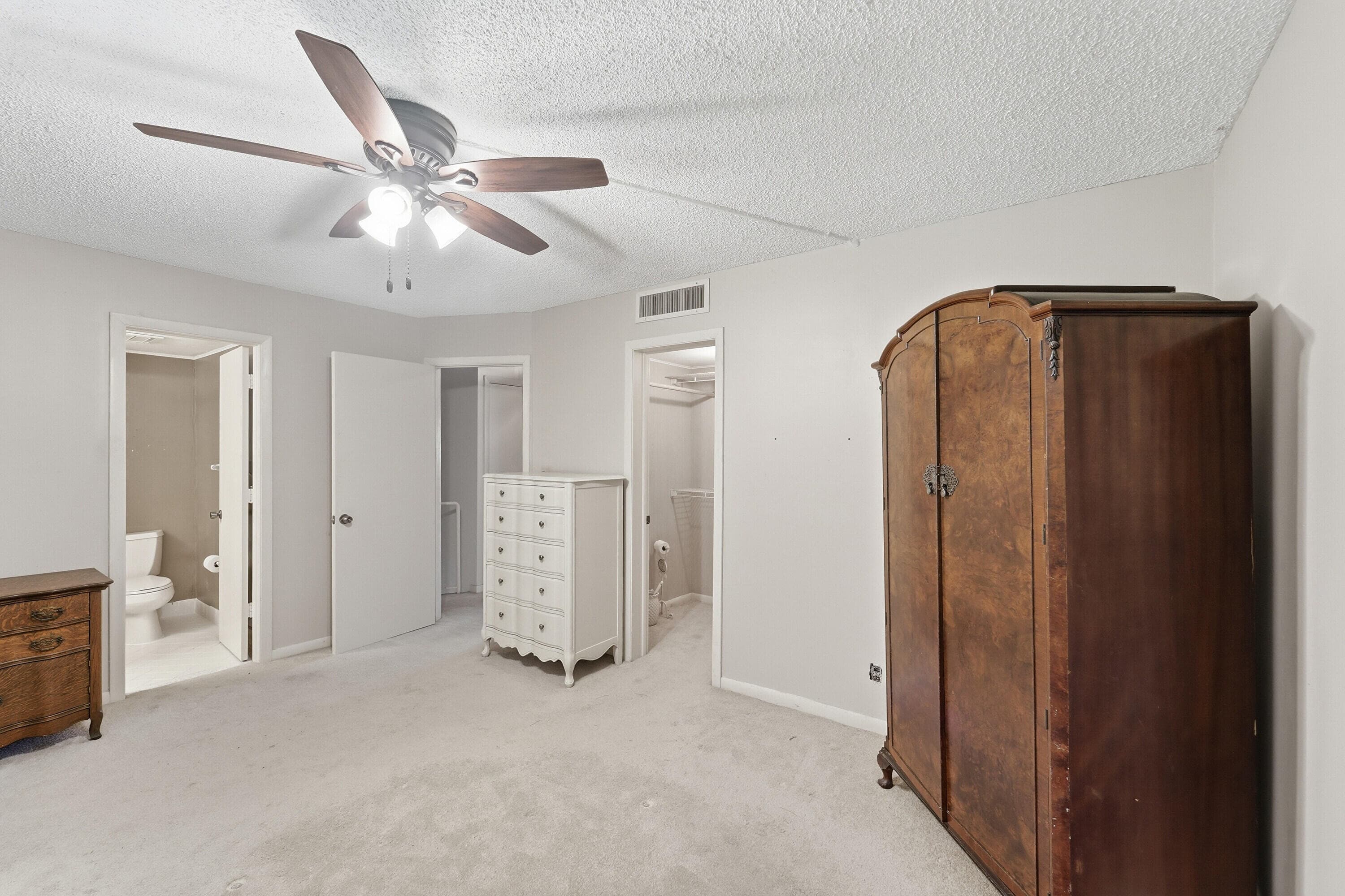 640 Tennis Club Drive 103, Fort Lauderdale, FL 33311 — photo 13 of 39