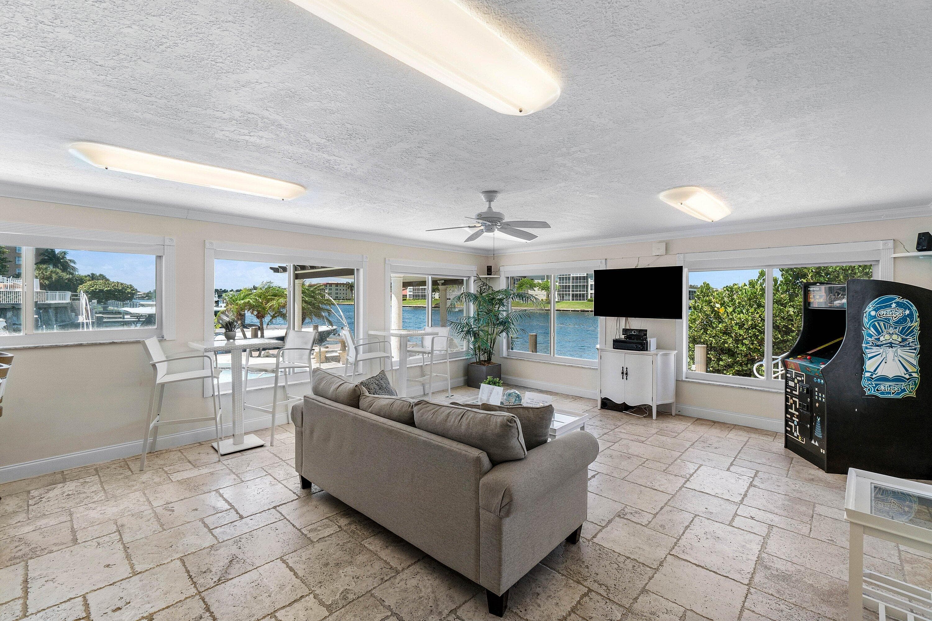 1160 Hillsboro Mile 803, Hillsboro Beach, FL 33062 — photo 27 of 32