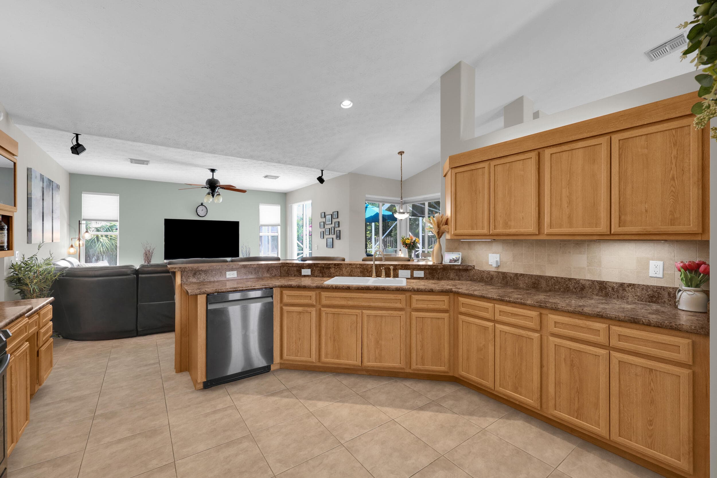 842 SE Quiescent Lane, Port St. Lucie, FL 34983 — photo 16 of 51