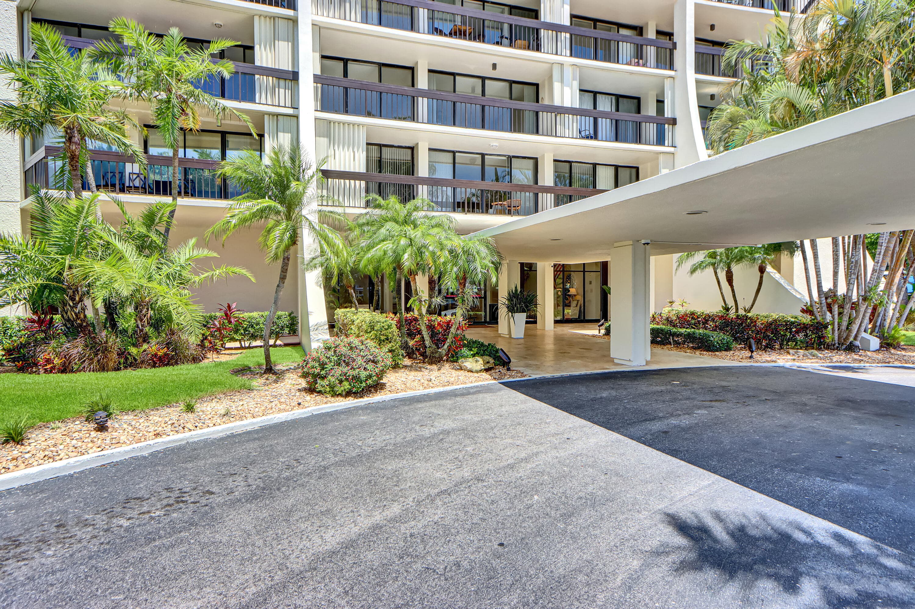 2000 Presidential Way 1006, West Palm Beach, FL 33401 — photo 26 of 28