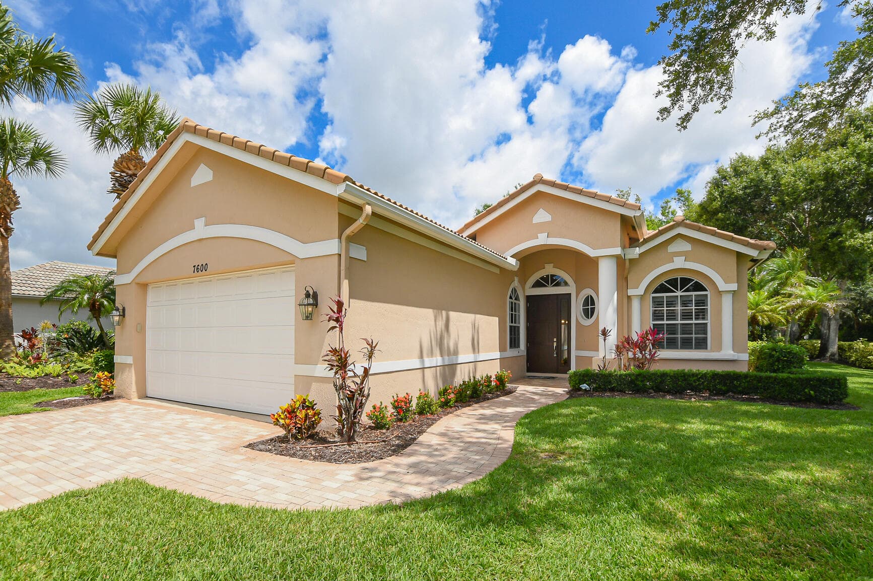 7600 Greenbrier Circle, Port St. Lucie, FL 34986 — photo 5 of 81