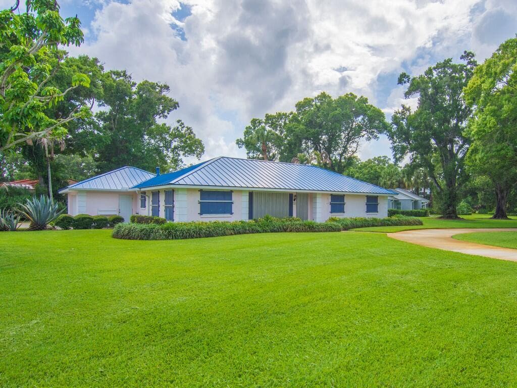 2301 Avalon Avenue, Vero Beach, FL 32960 — photo 22 of 54