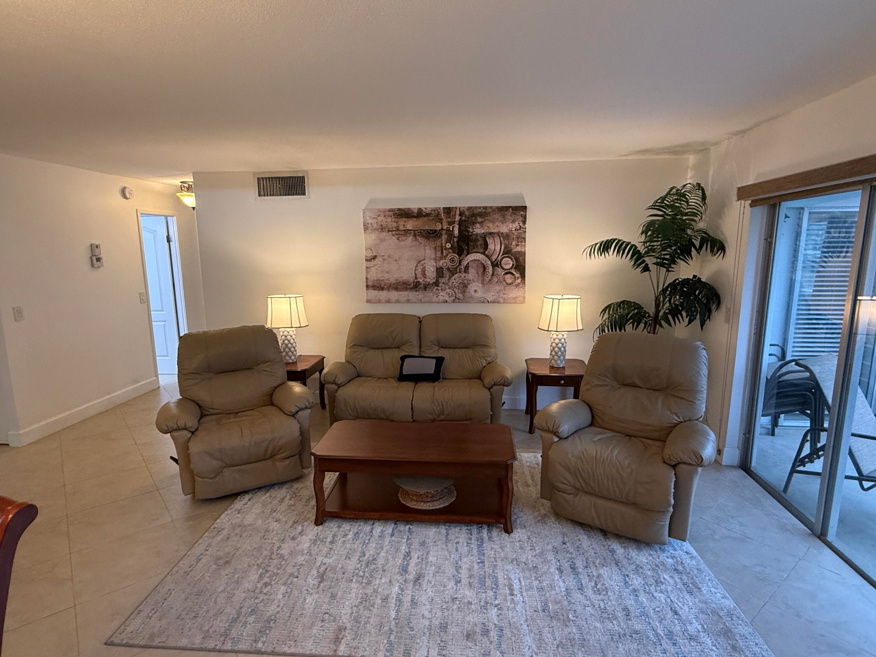300 NE 14th Avenue 411, Hallandale Beach, FL 33009 — photo 8 of 45