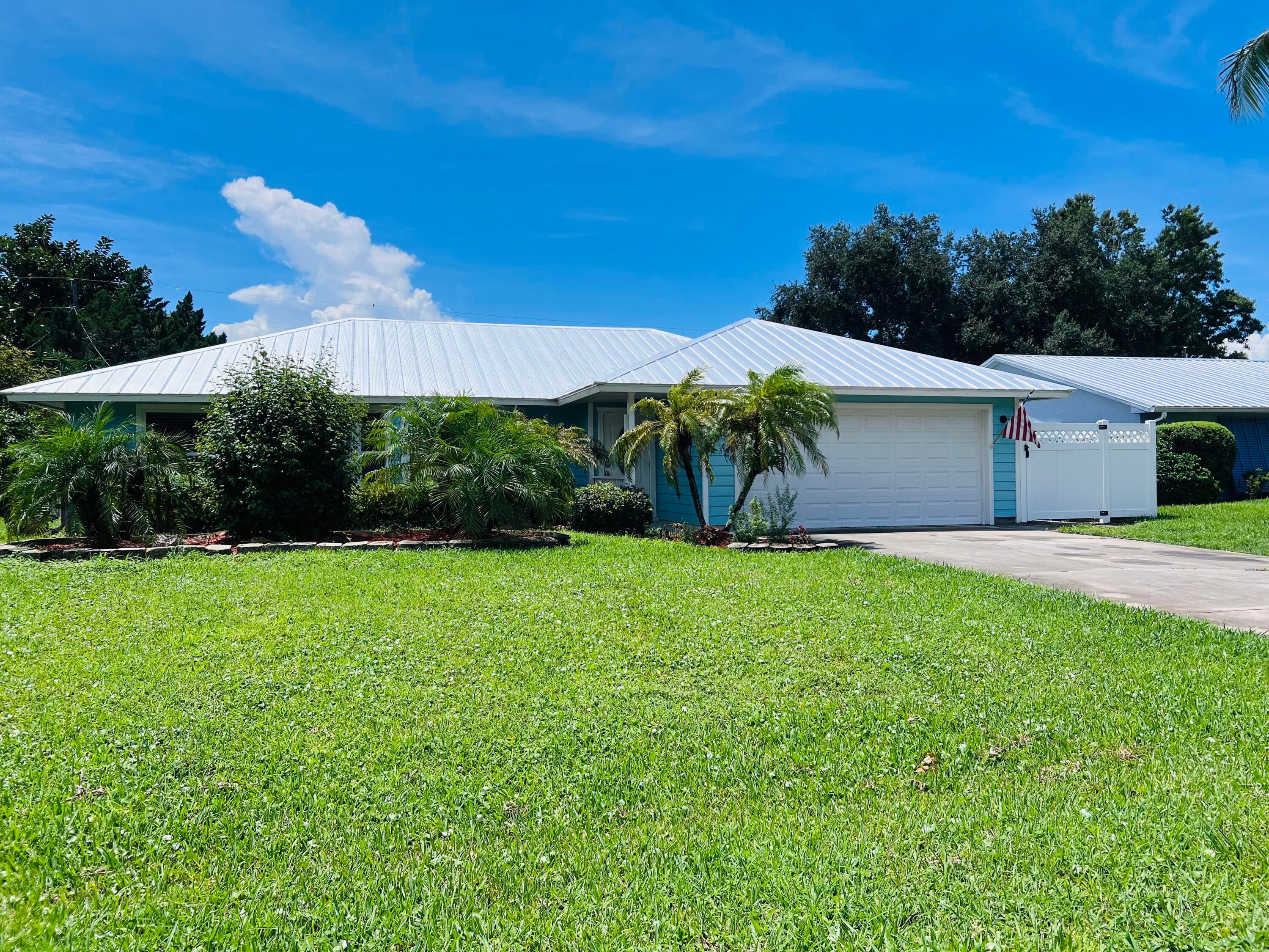 235 14th Avenue, Vero Beach, FL 32962 — photo 1 of 22