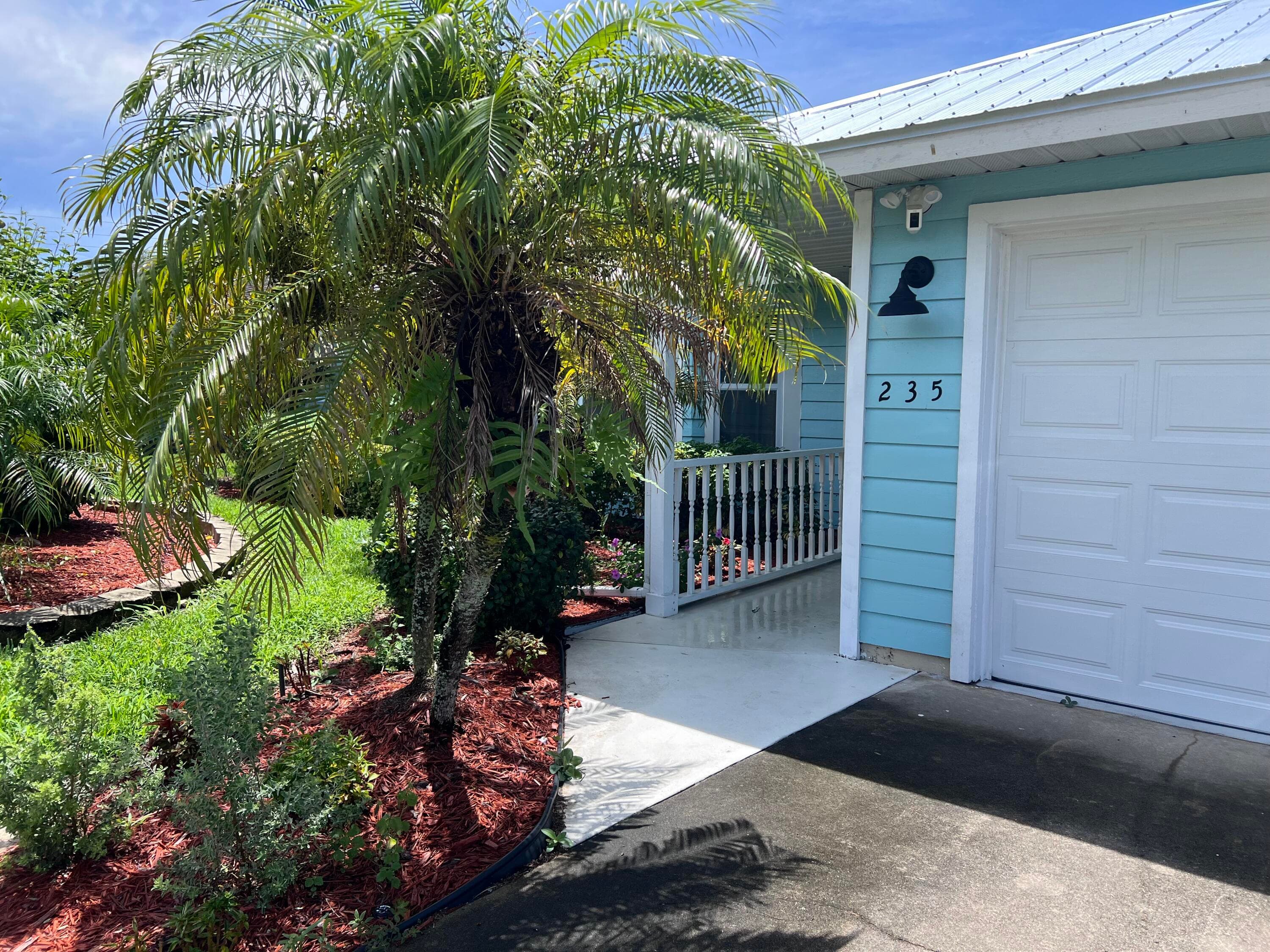 235 14th Avenue, Vero Beach, FL 32962 — photo 2 of 22
