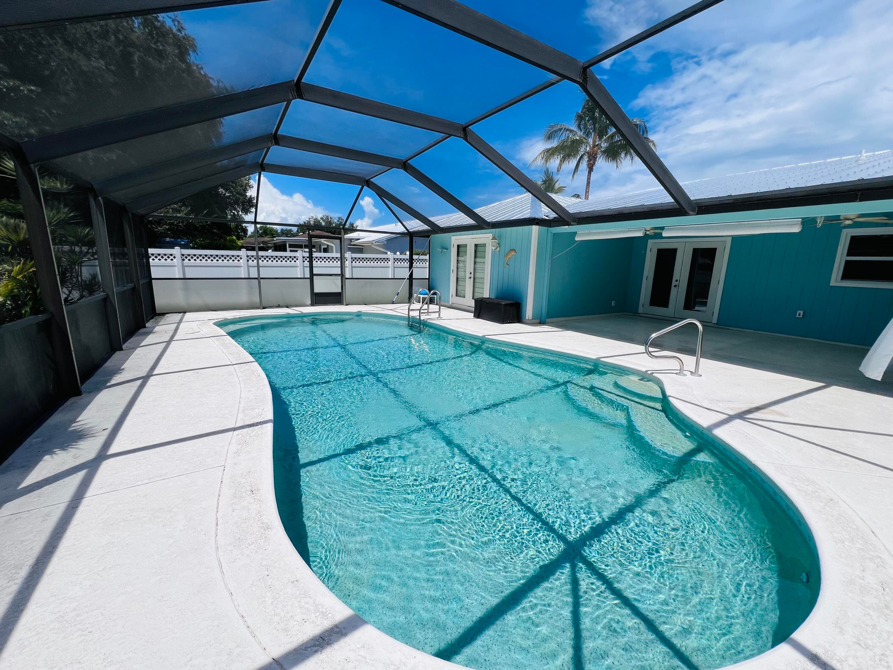235 14th Avenue, Vero Beach, FL 32962 — photo 3 of 22
