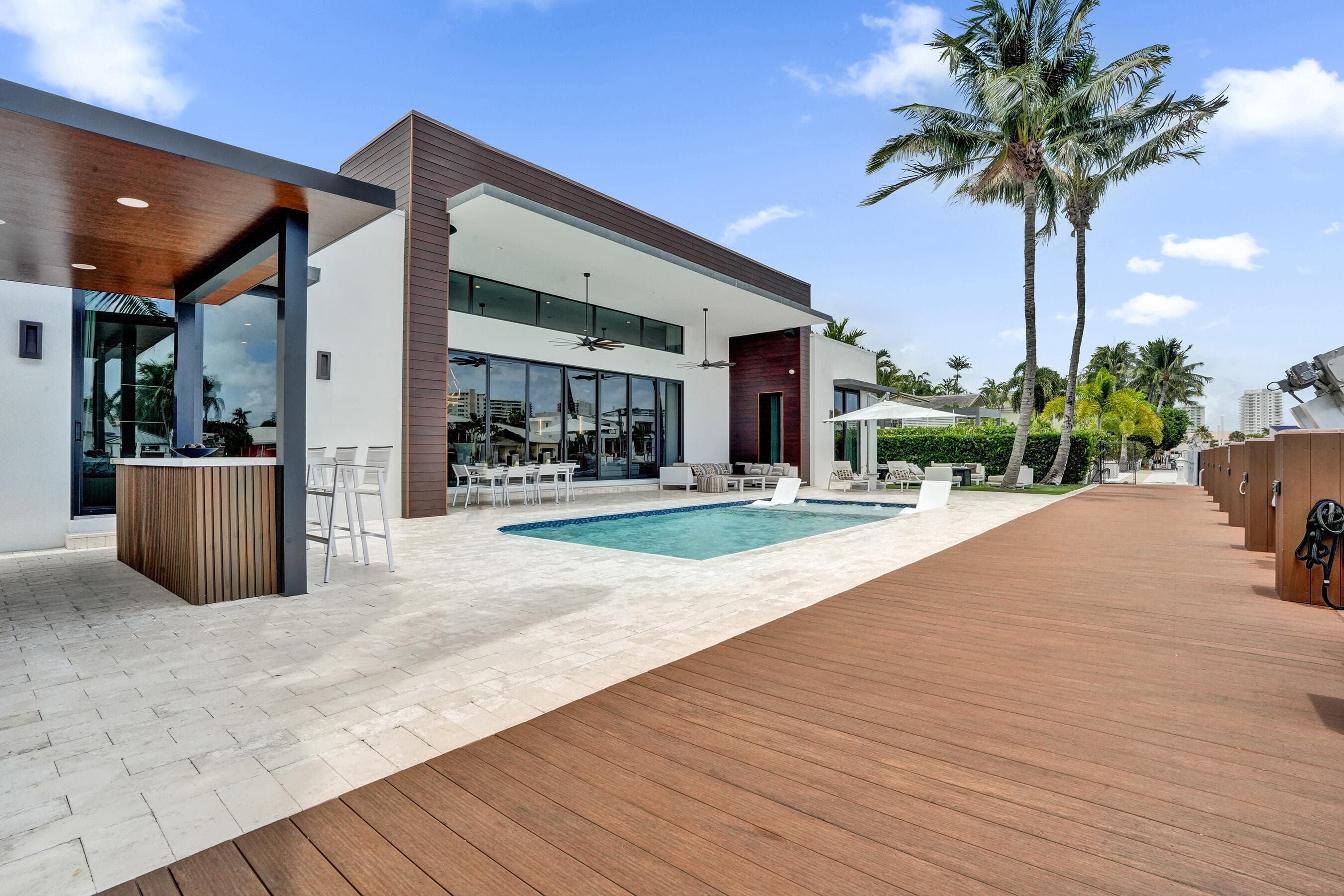 2816 NE 38th Street, Fort Lauderdale, FL 33308 — photo 34 of 97