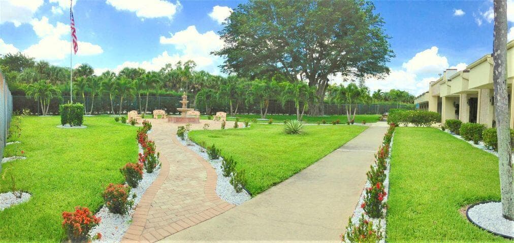 725 Lori Drive 412, Palm Springs, FL 33461 — photo 43 of 52