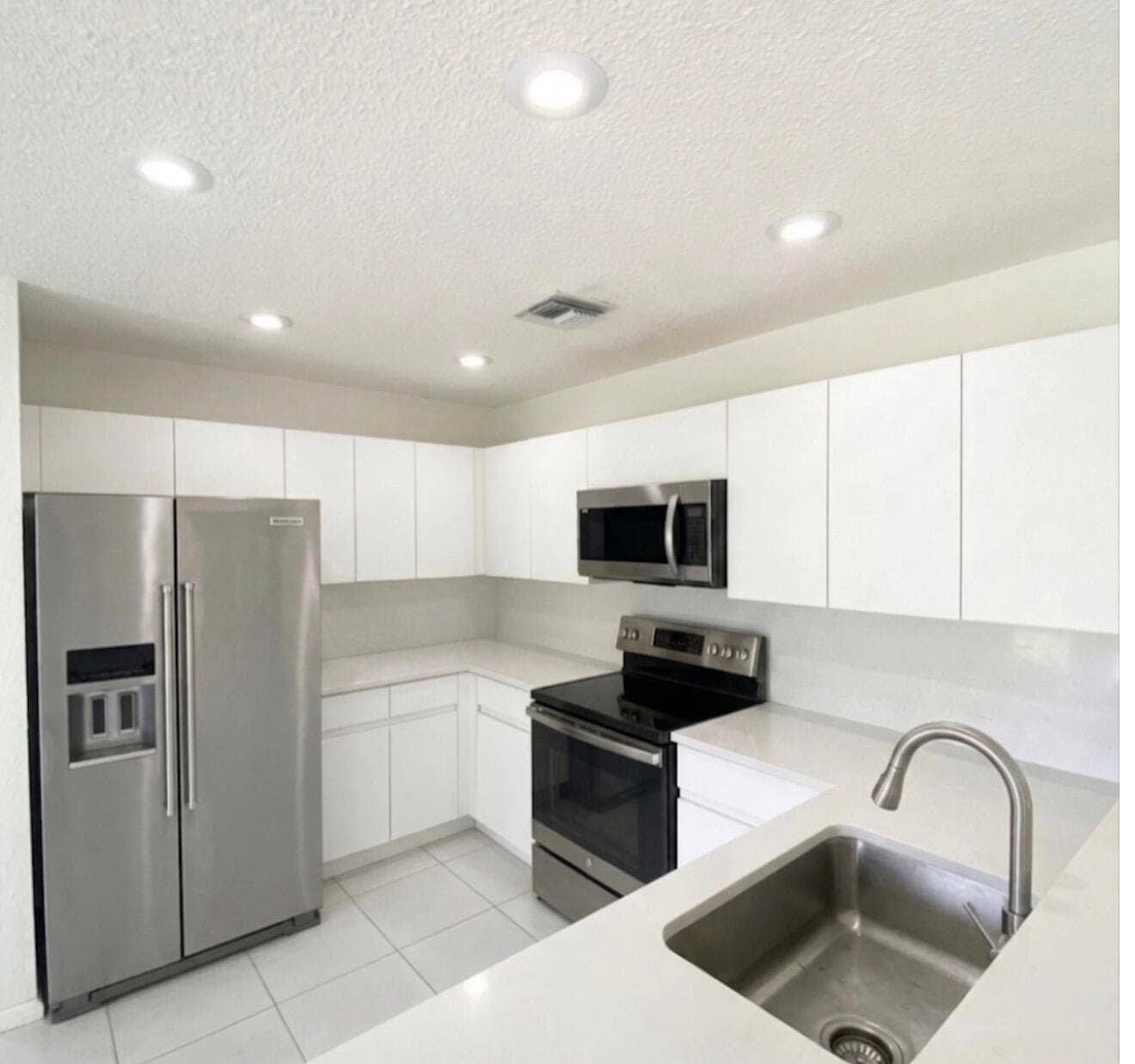 10533 Mendocino Lane, Boca Raton, FL 33428 — photo 4 of 15
