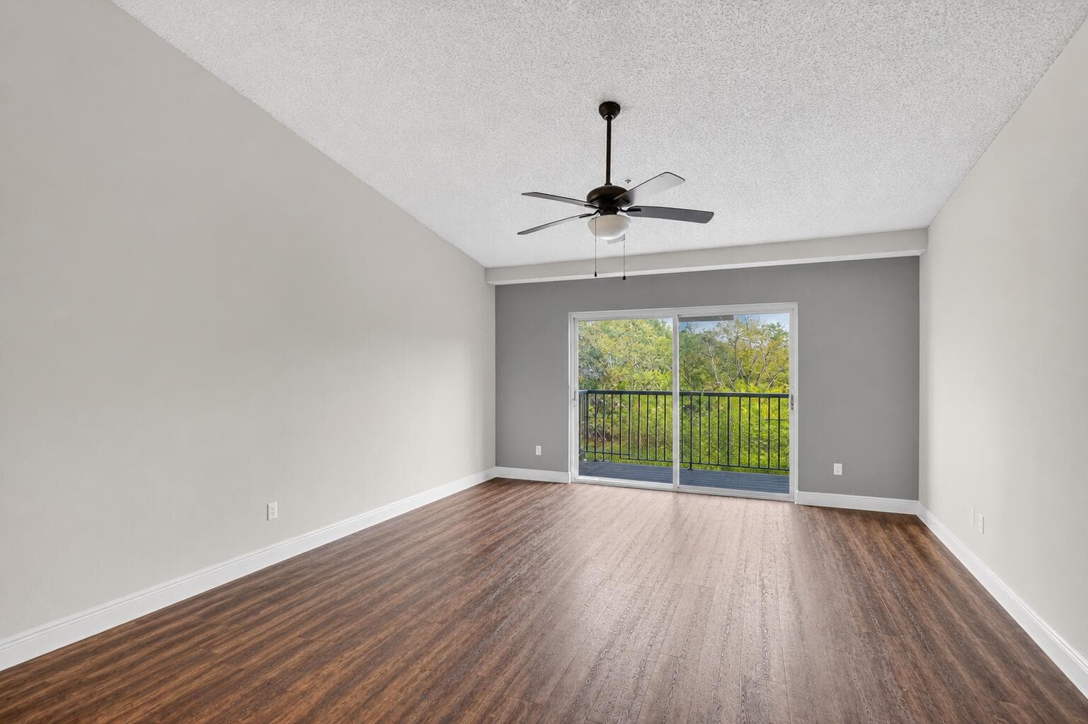 600 Crestwood Court N 607, Royal Palm Beach, FL 33411 — photo 5 of 18
