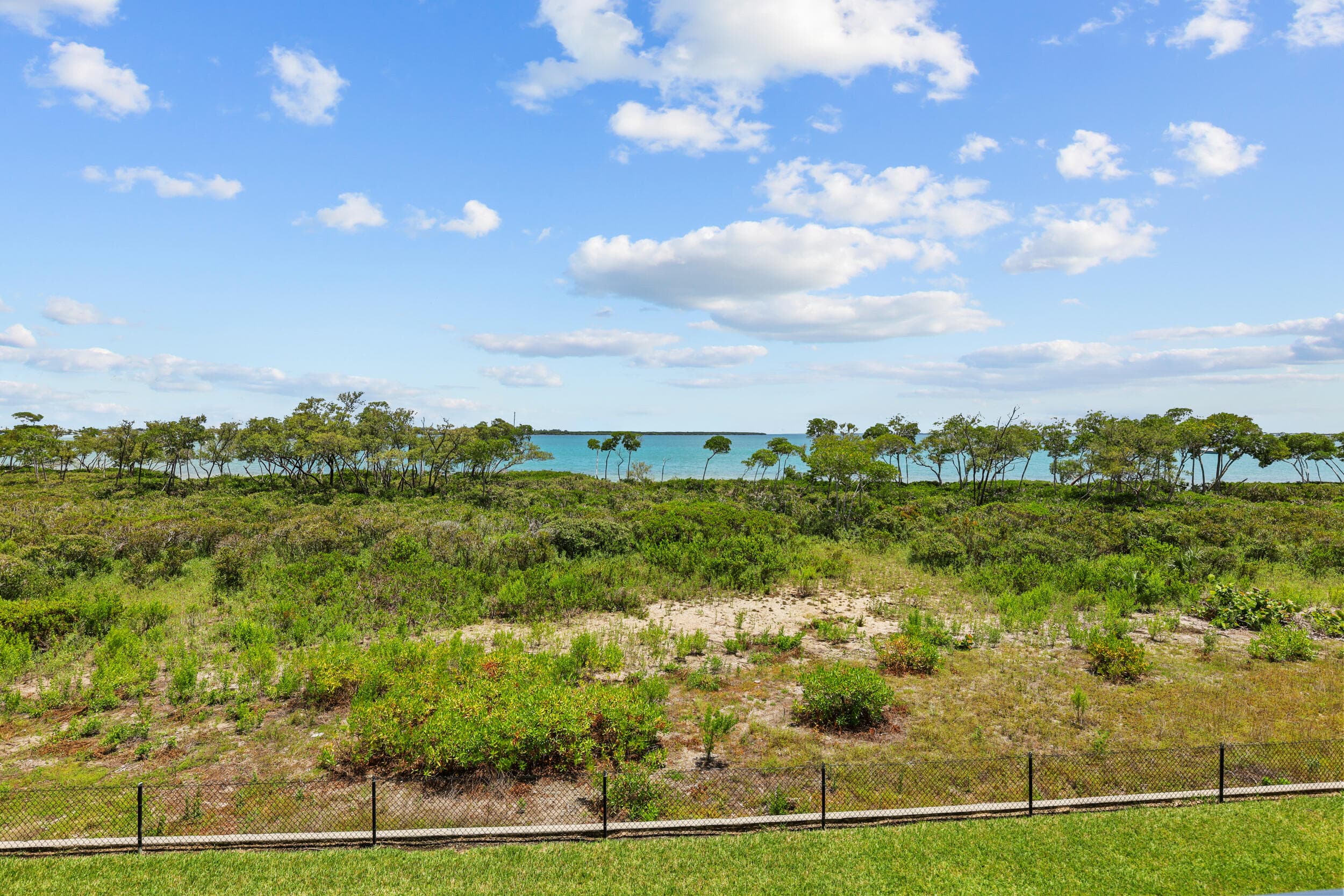 25 Harbour Isle Dr W 205, Fort Pierce, FL 34949 — photo 23 of 36