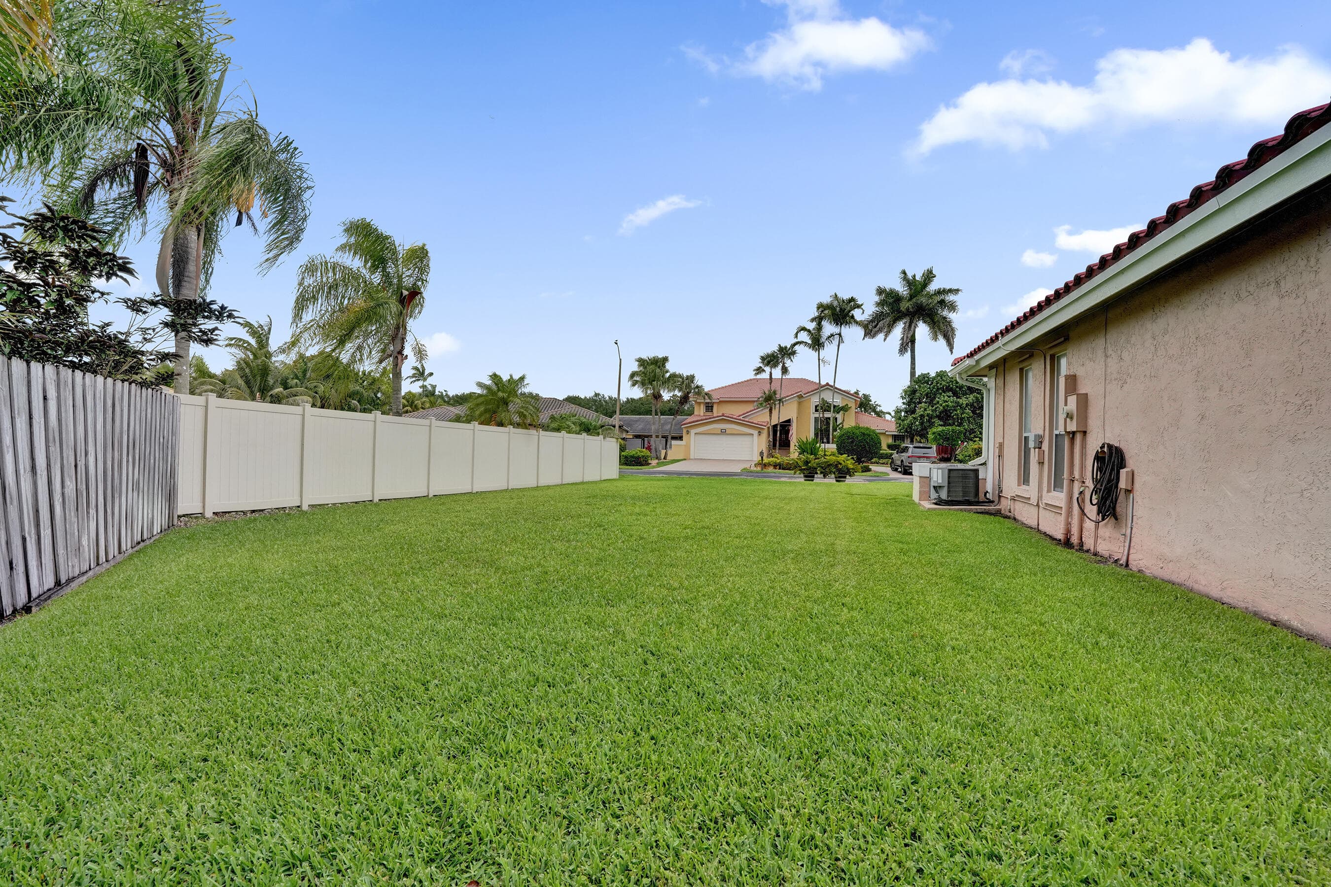 15620 Canterbury Court, Davie, FL 33331 — photo 6 of 51
