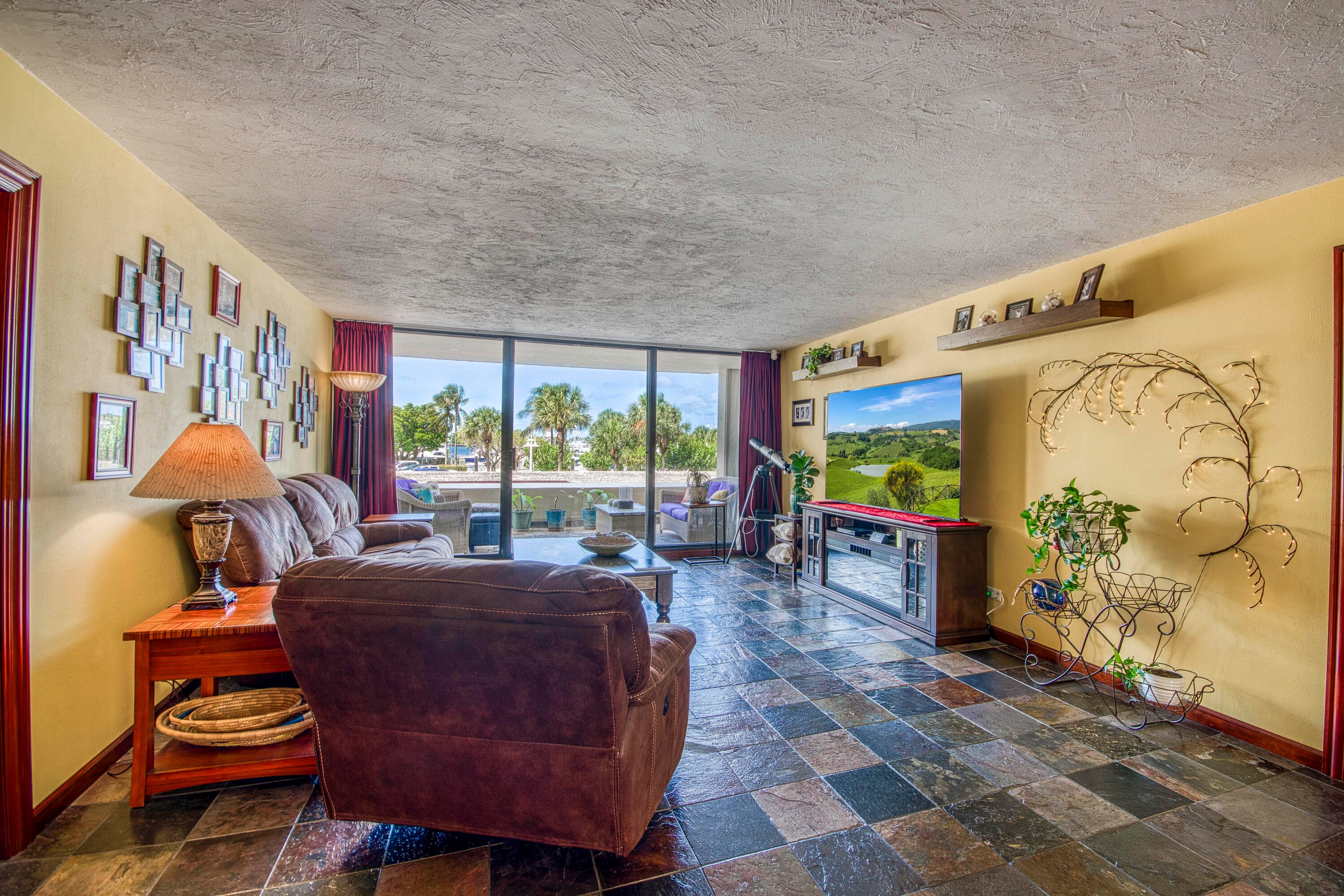 136 Lakeshore Drive 211, North Palm Beach, FL 33408 — photo 10 of 35