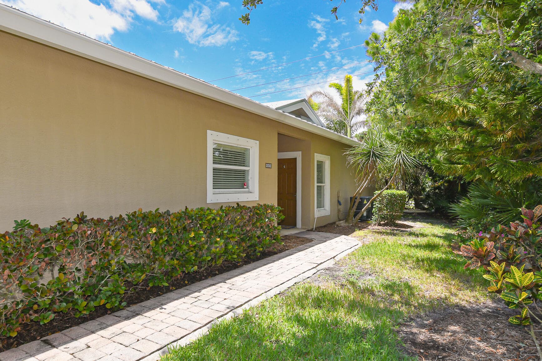 649 NE Bent Paddle Lane, Port St. Lucie, FL 34983 — photo 4 of 50