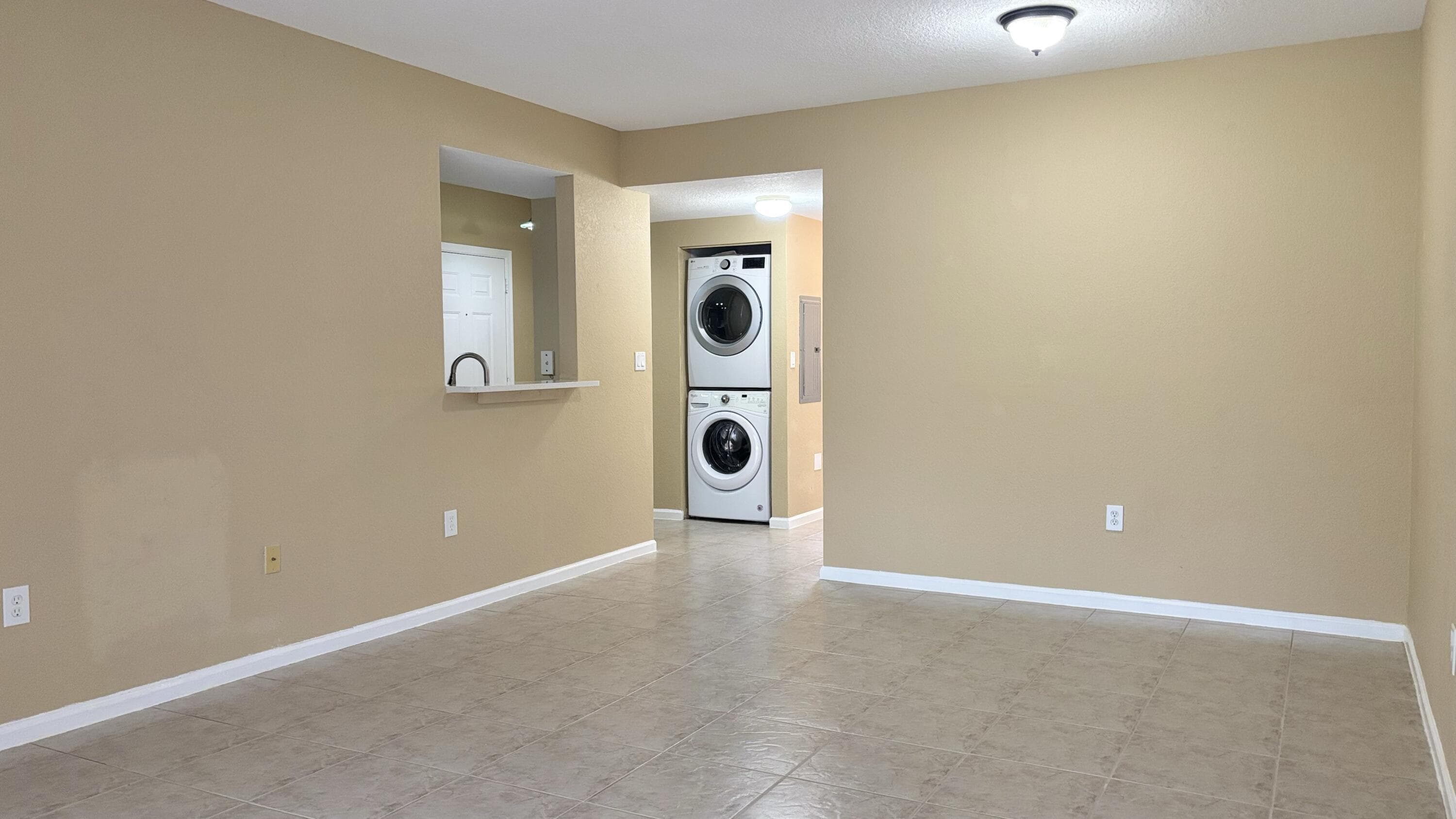 1103 Golden Lakes Boulevard 1011, West Palm Beach, FL 33411 — photo 8 of 33