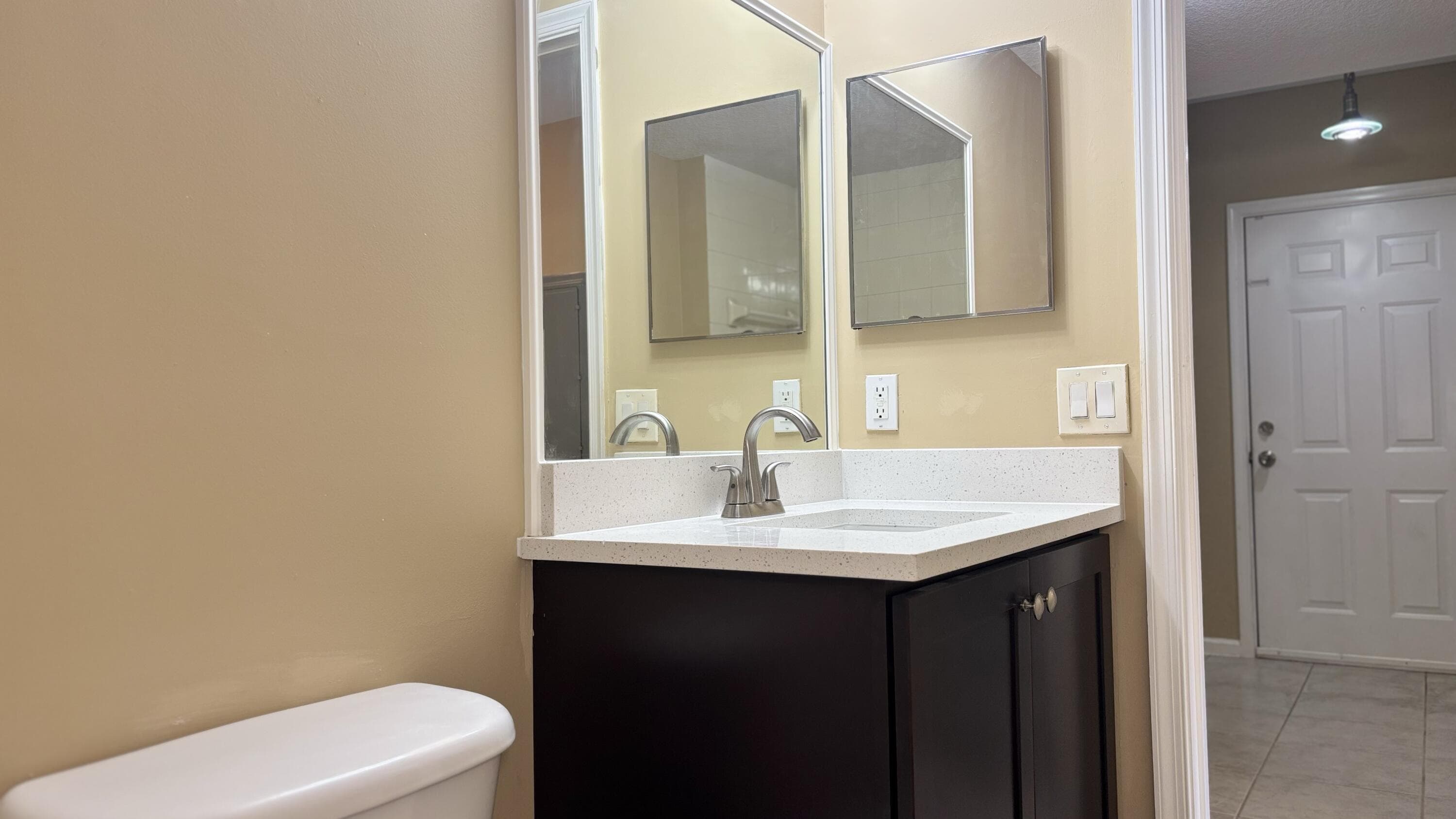 1103 Golden Lakes Boulevard 1011, West Palm Beach, FL 33411 — photo 18 of 33