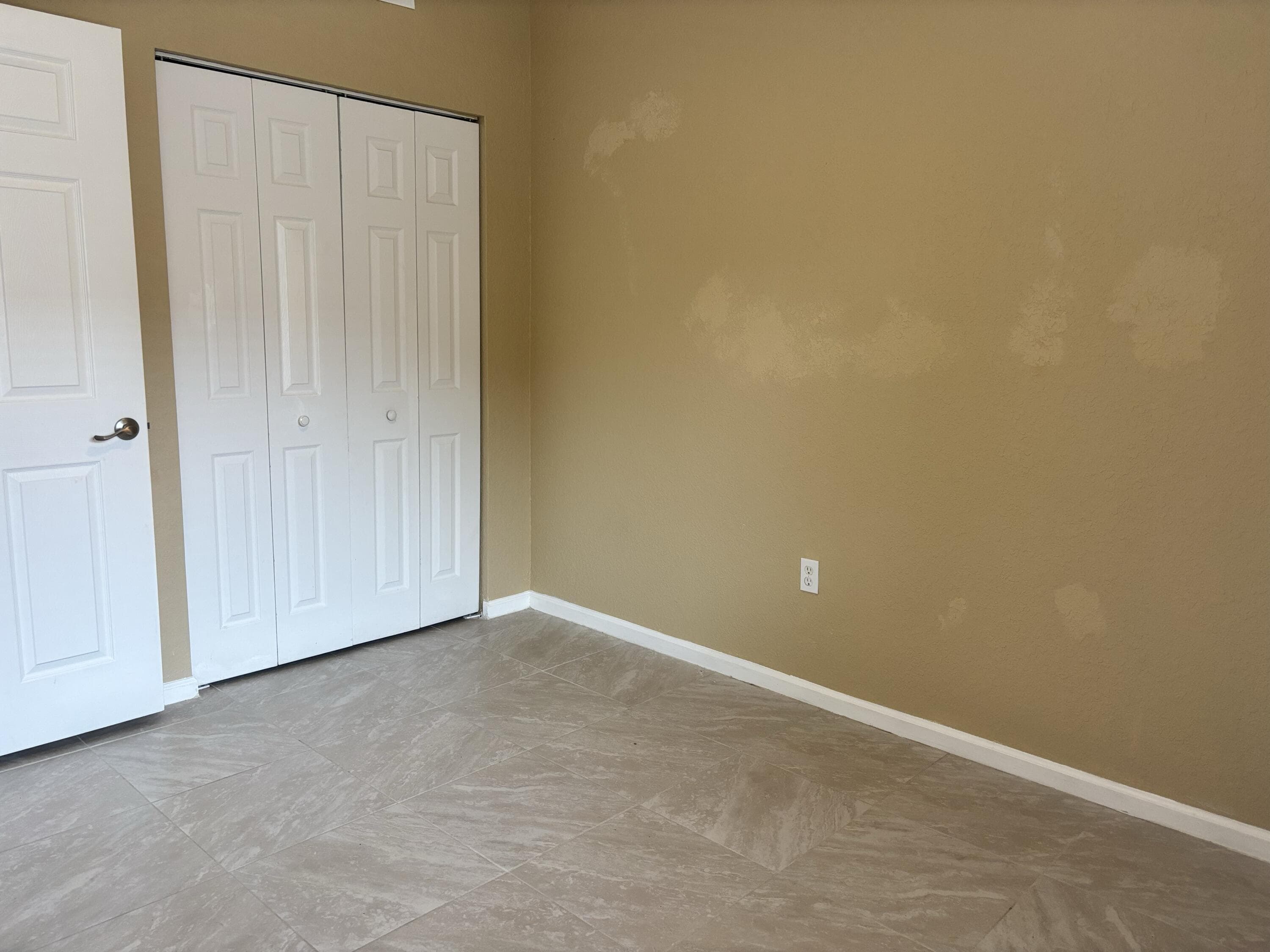 1103 Golden Lakes Boulevard 1011, West Palm Beach, FL 33411 — photo 25 of 33