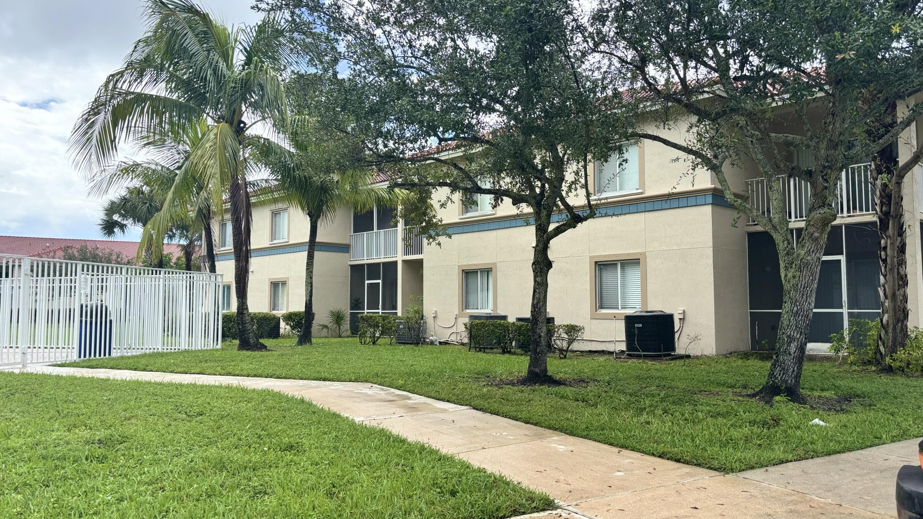 1103 Golden Lakes Boulevard 1011, West Palm Beach, FL 33411 — photo 32 of 33
