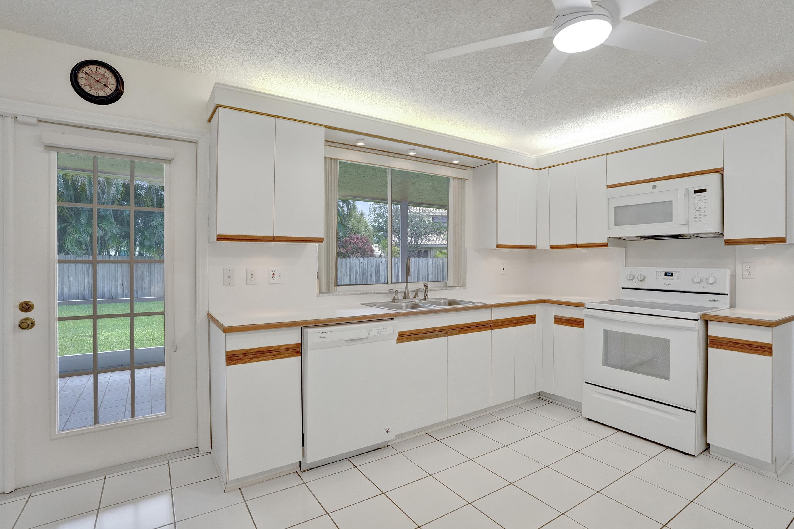15620 Canterbury Court, Davie, FL 33331 — photo 17 of 51