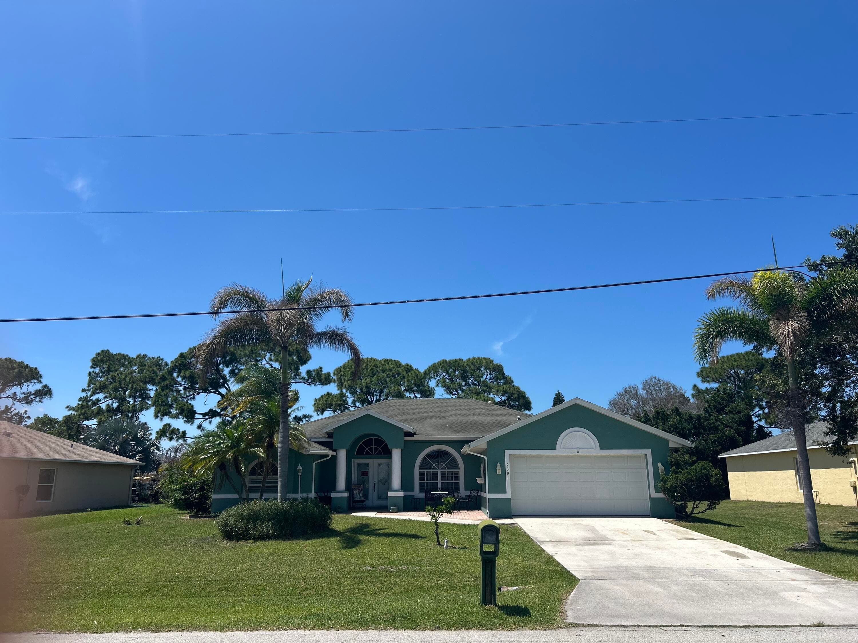 2301 SE Mariola Avenue SE, Port St. Lucie, FL 34952 — photo 1 of 20