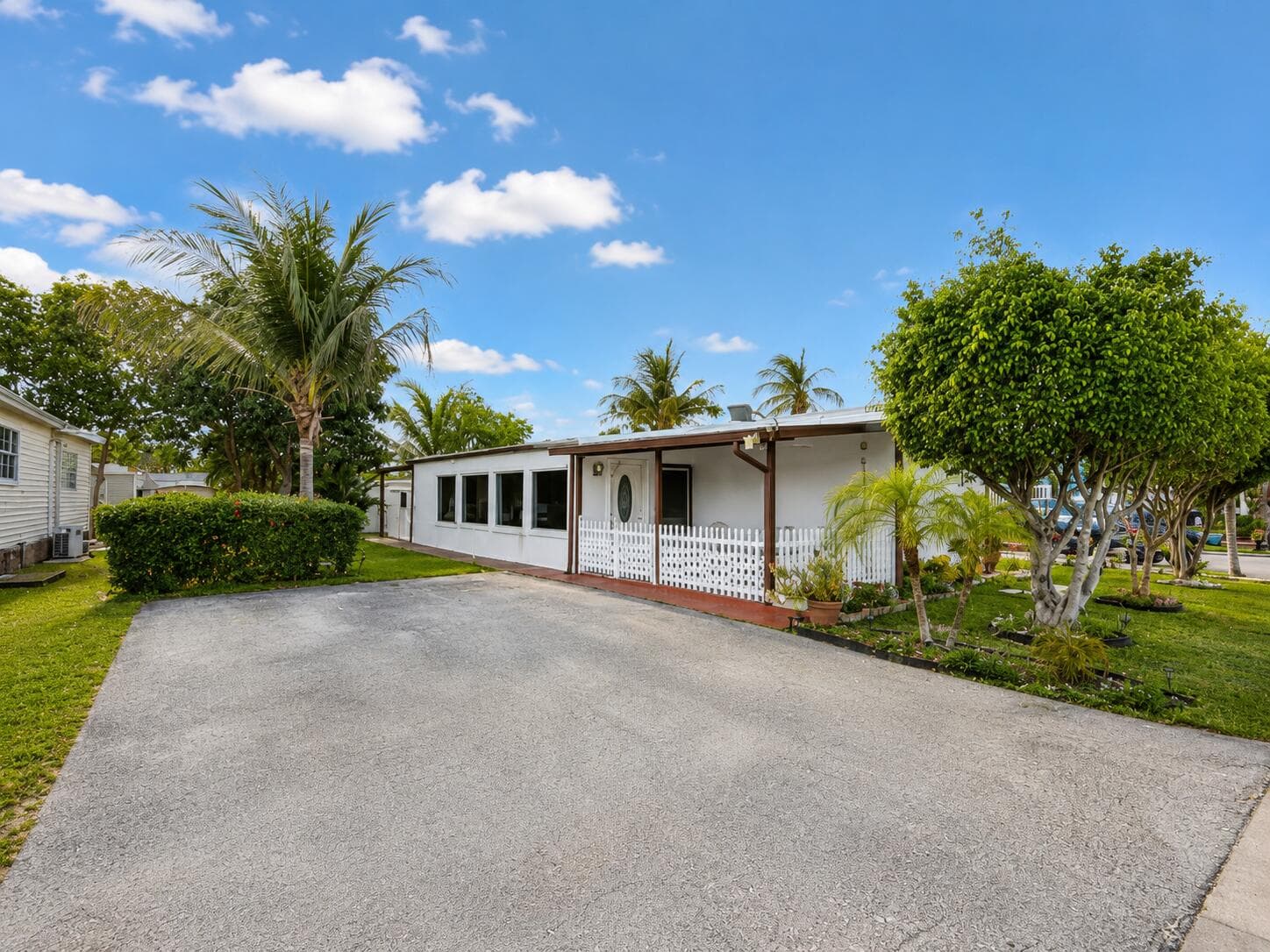 11201 SW 55th Street F16, Miramar, FL 33025 — photo 1 of 24