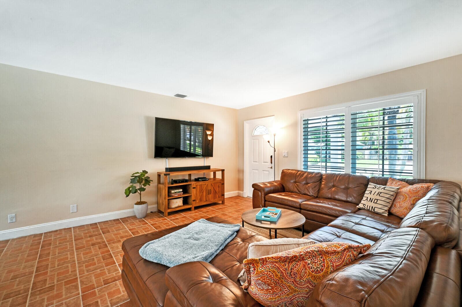 904 SE 12th Street, Deerfield Beach, FL 33441 — photo 8 of 46