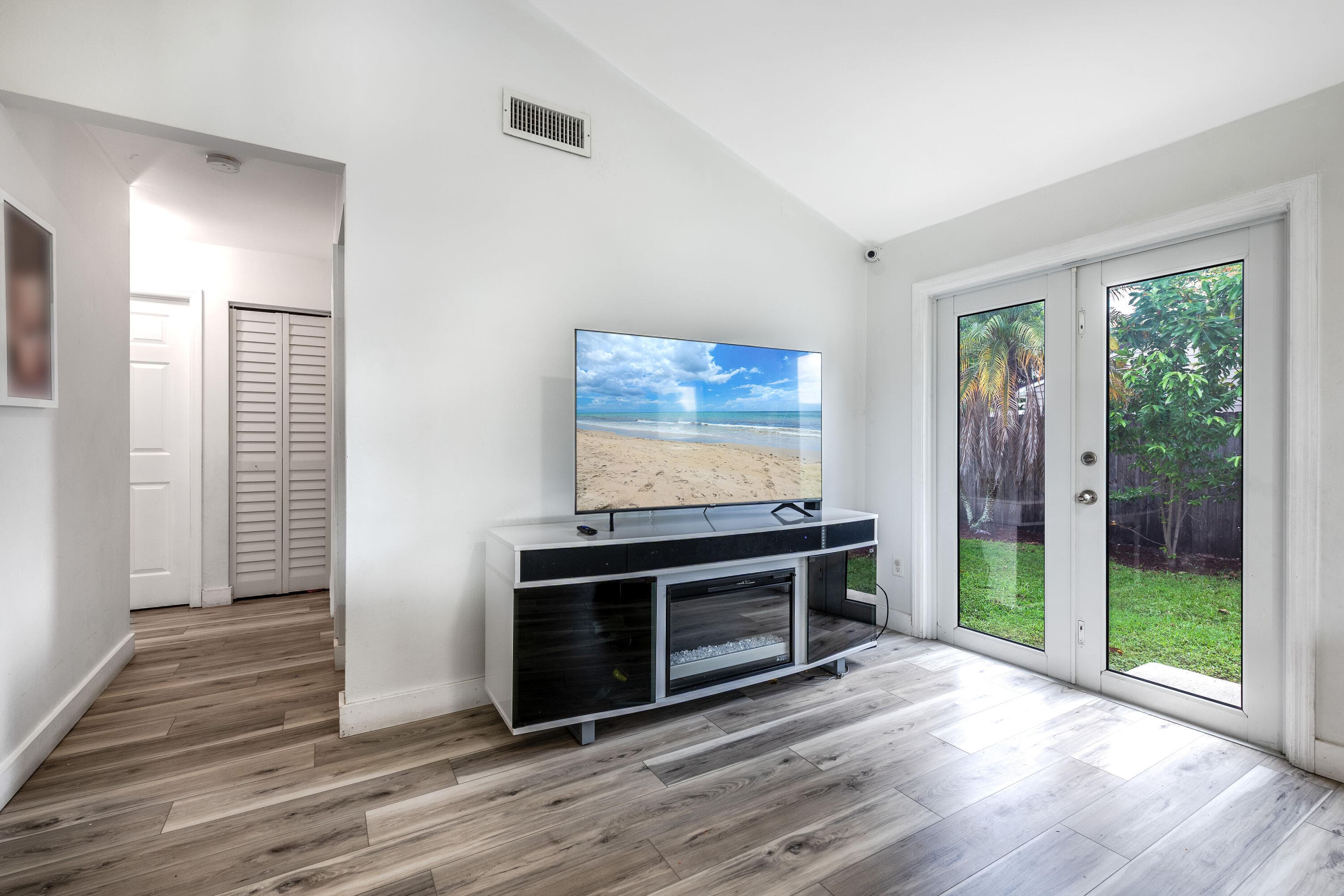 10117 Mikado Lane, Royal Palm Beach, FL 33411 — photo 11 of 33