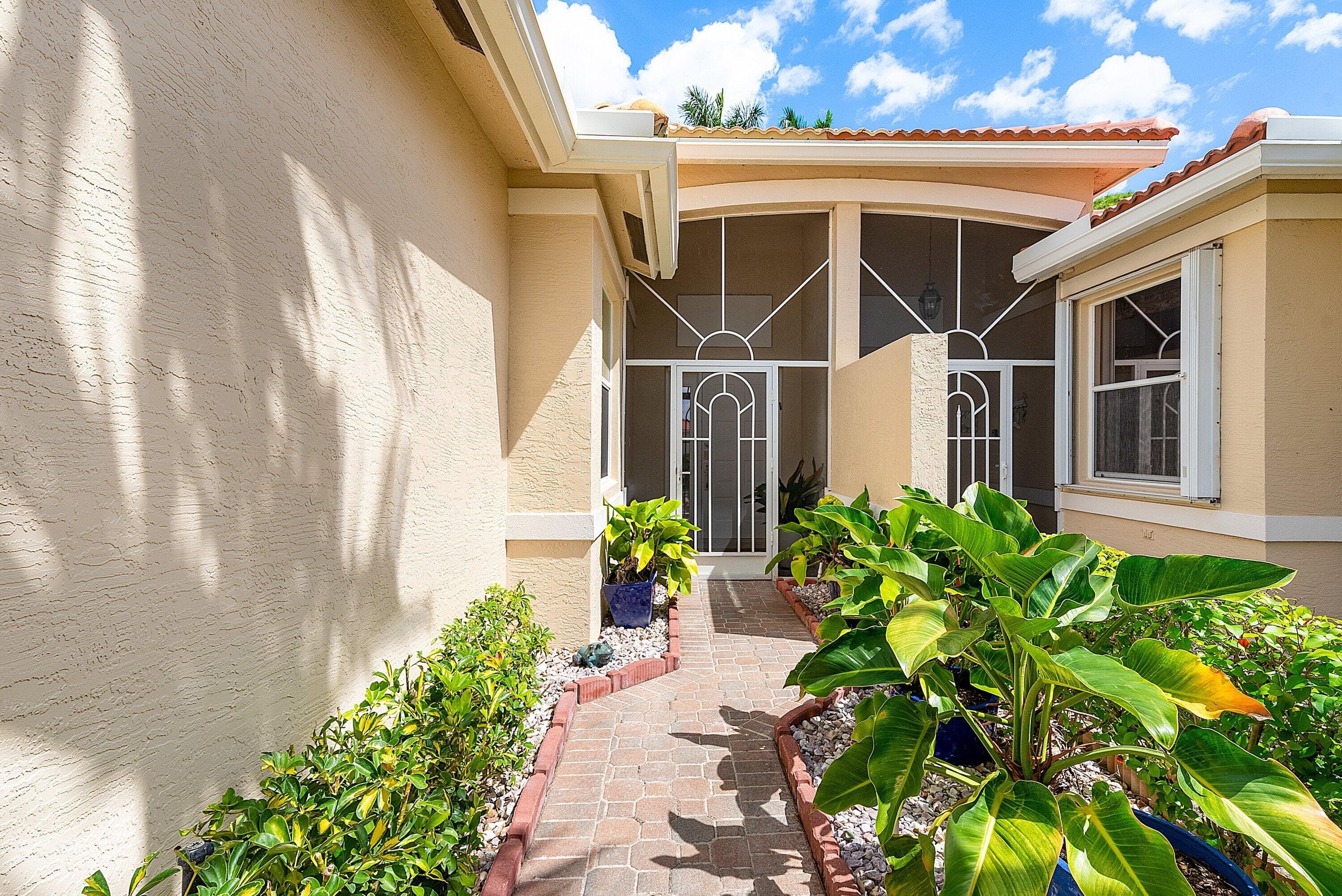 10644 Royal Caribbean Circle, Boynton Beach, FL 33437 — photo 4 of 57