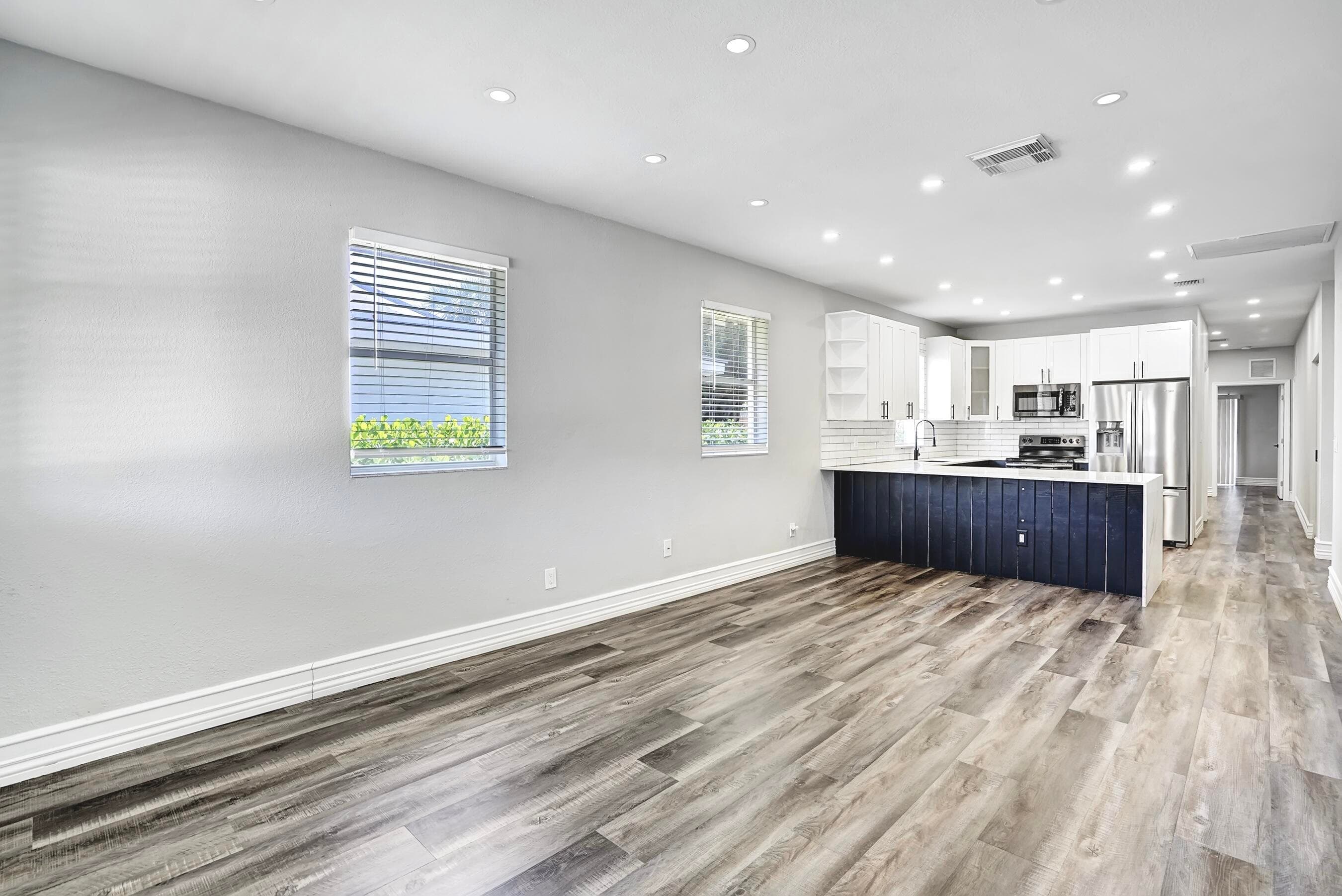 724 SW 9th Street, Delray Beach, FL 33444 — photo 2 of 32