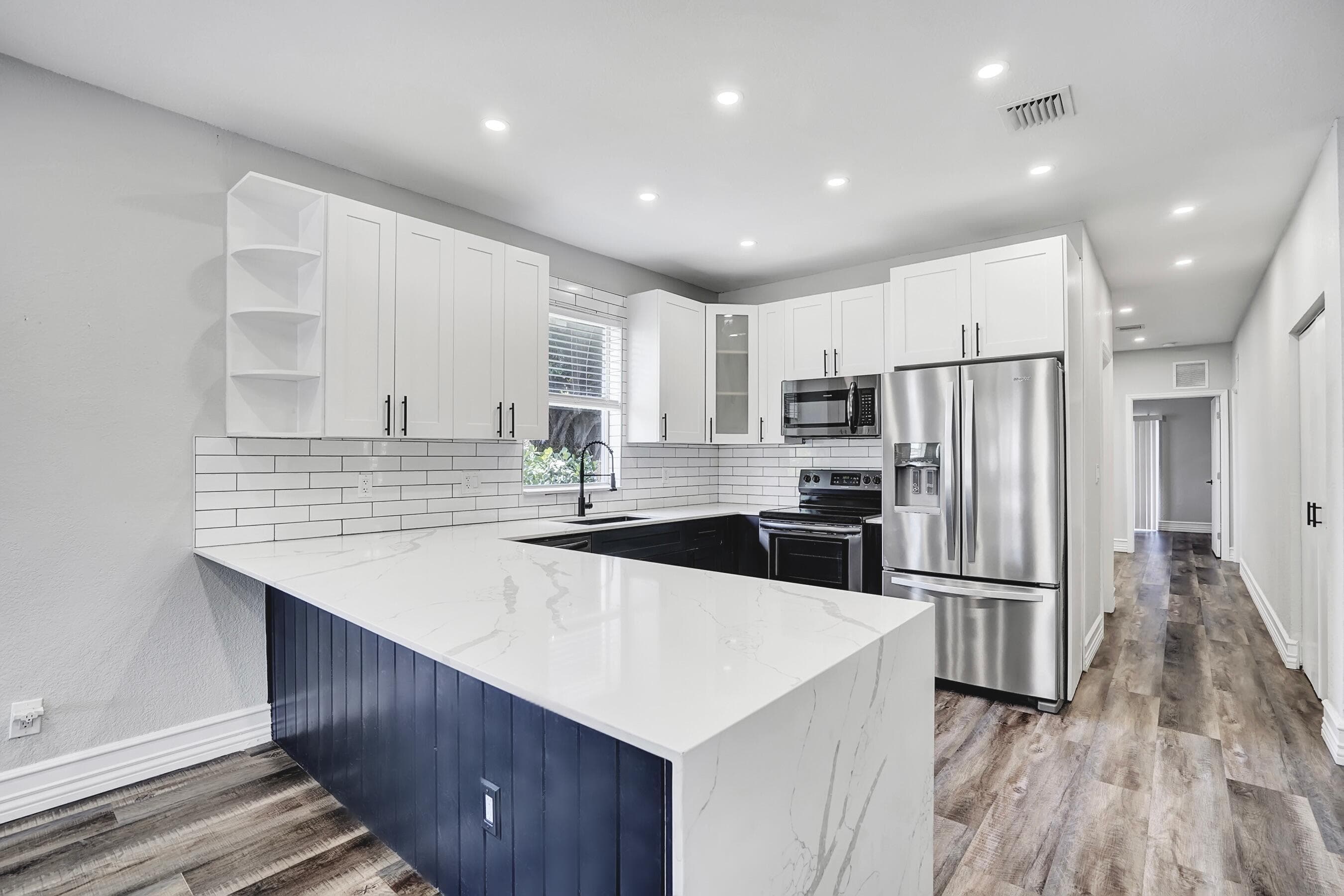 724 SW 9th Street, Delray Beach, FL 33444 — photo 3 of 32
