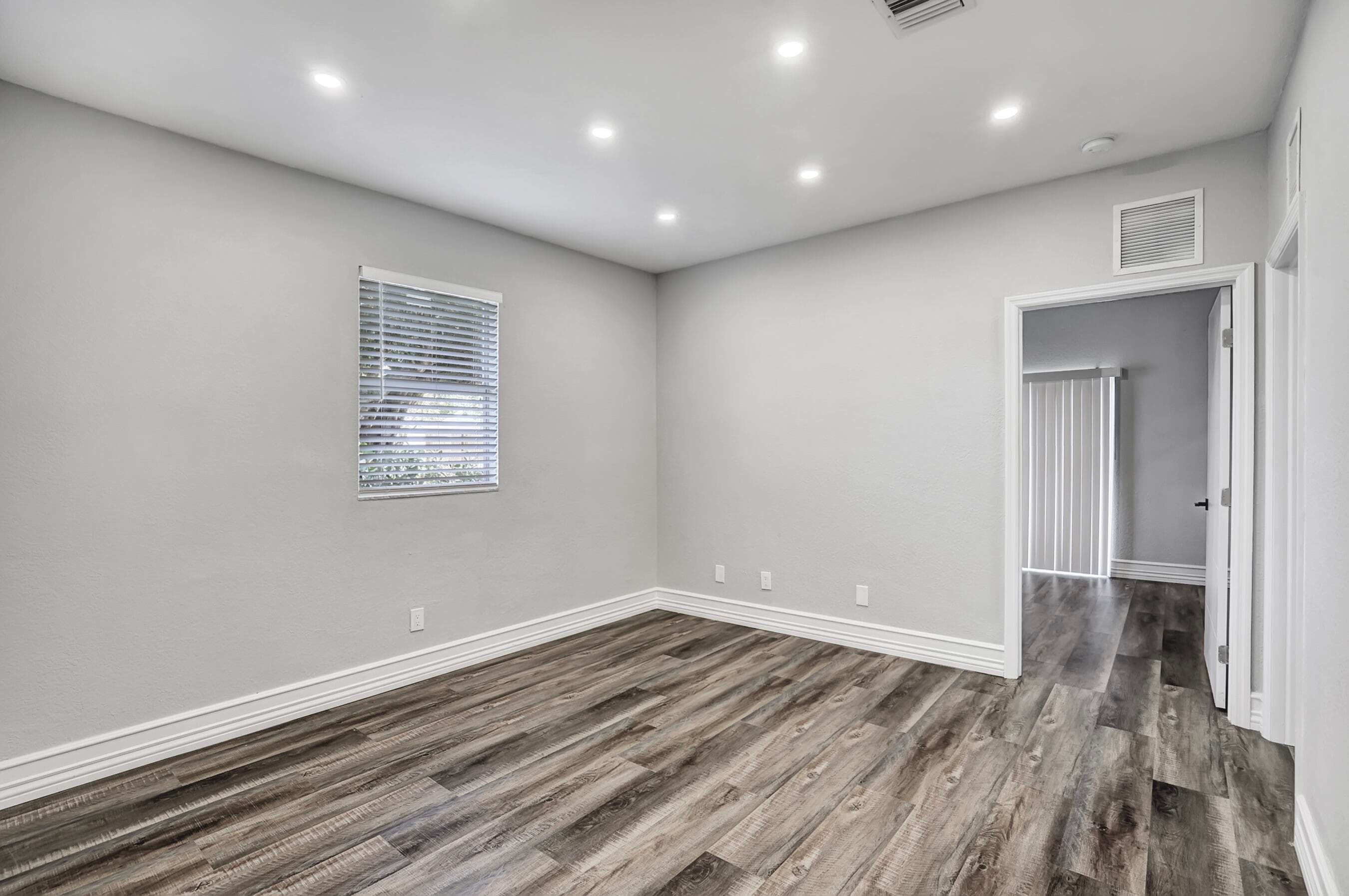 724 SW 9th Street, Delray Beach, FL 33444 — photo 27 of 32