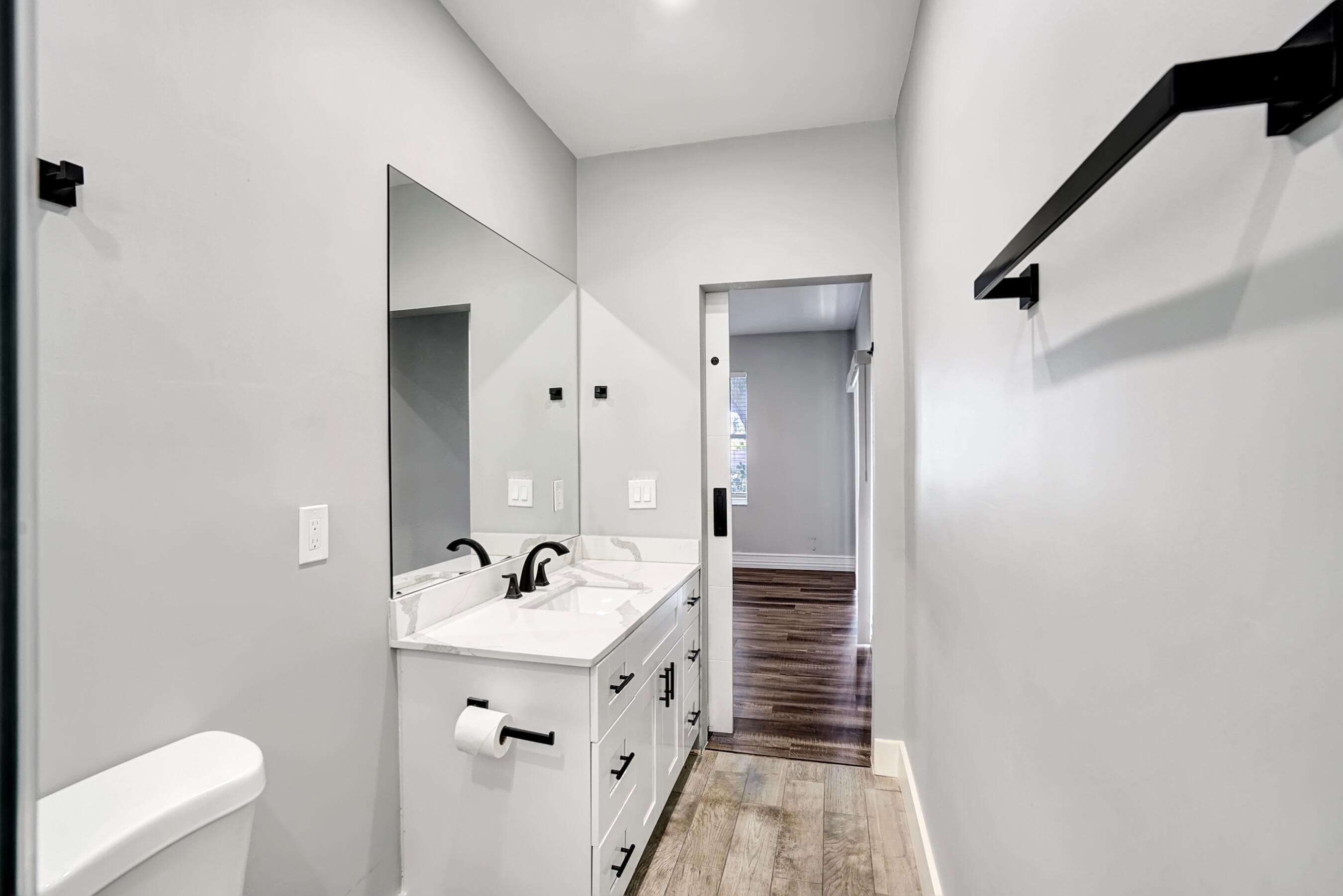 724 SW 9th Street, Delray Beach, FL 33444 — photo 15 of 32