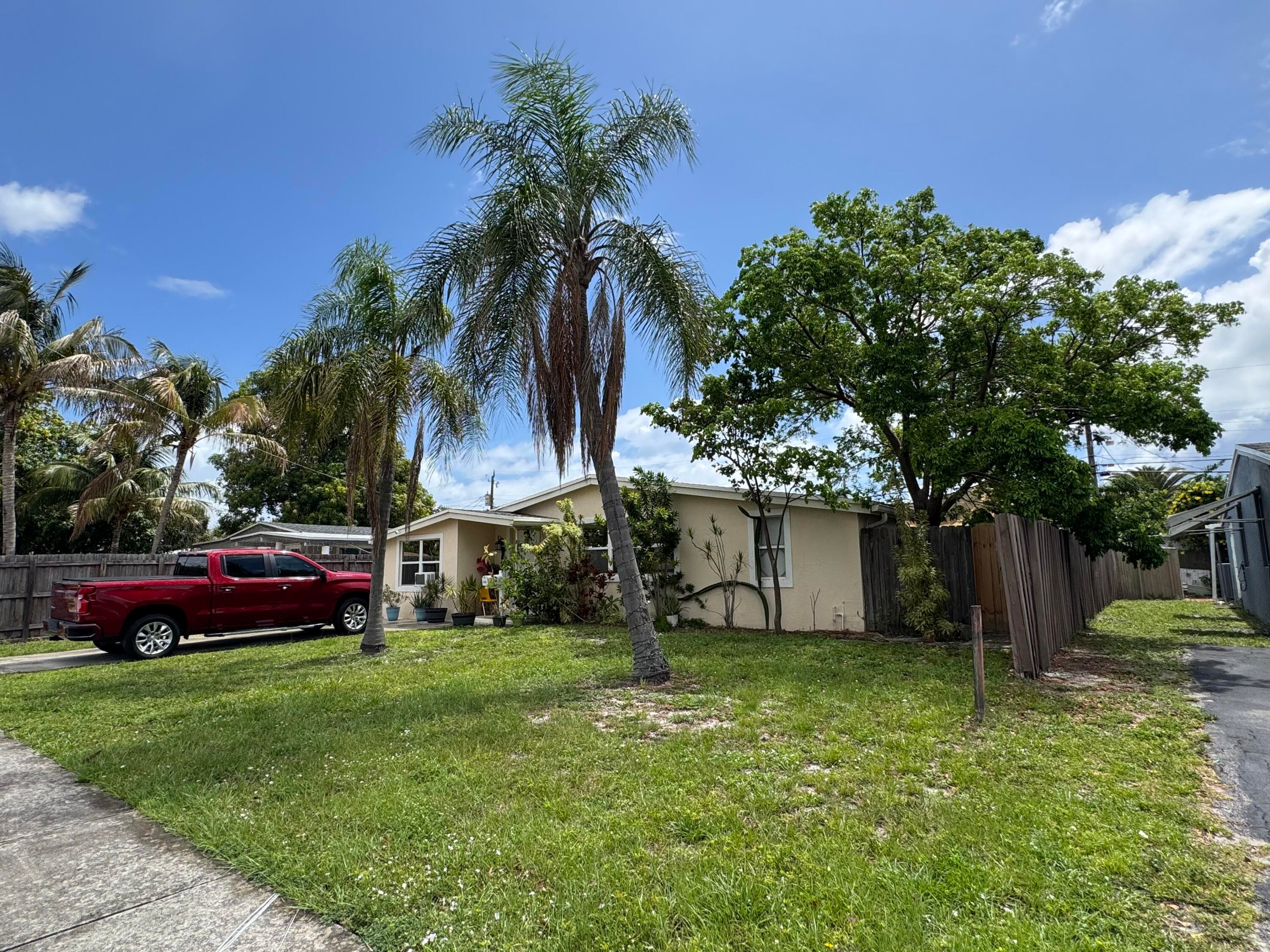 5636 NE 5th Avenue, Oakland Park, FL 33334 — photo 2 of 21