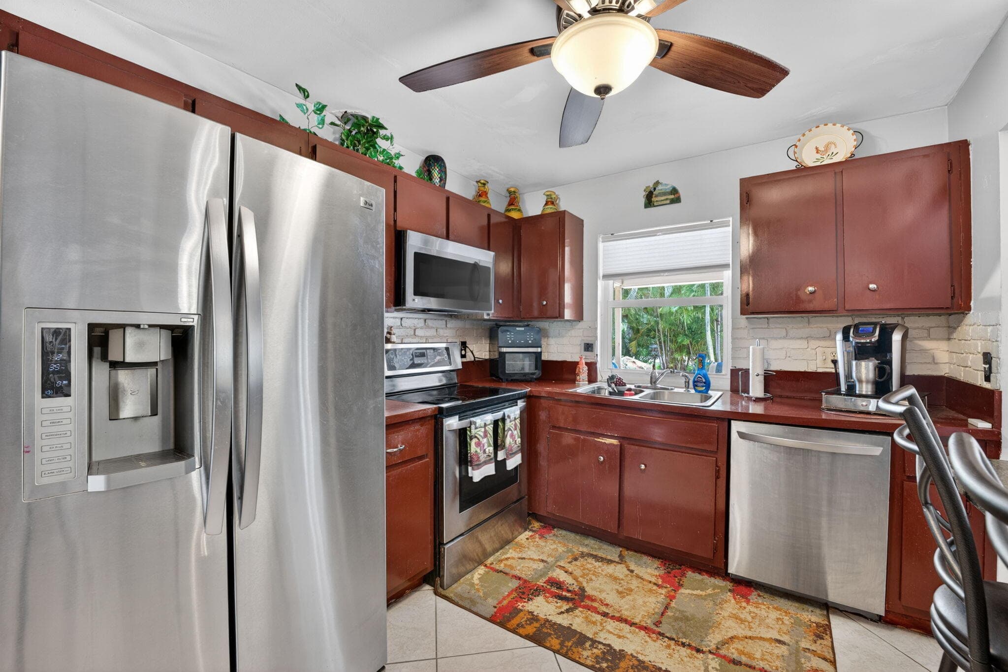 9621 NW 28th Place, Coral Springs, FL 33065 — photo 10 of 38